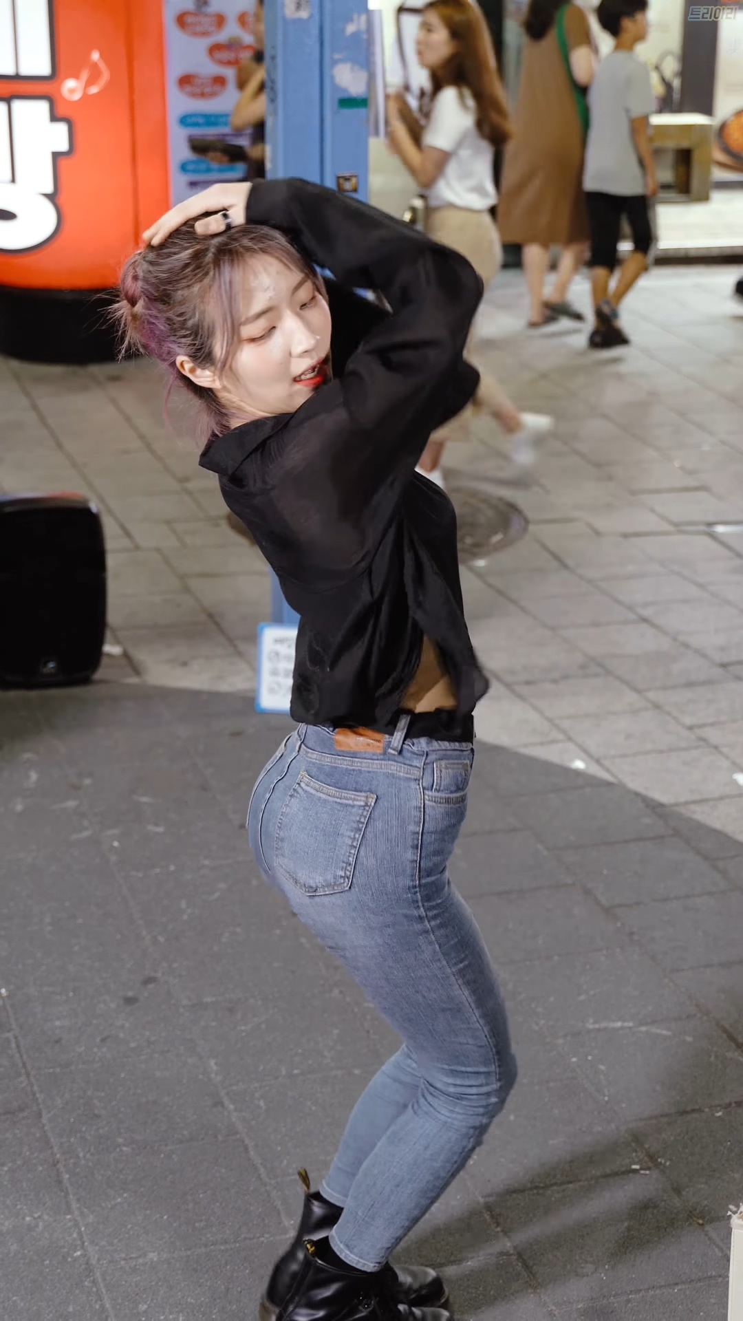 Ůţɣ-FANCAM<strong><font color='red'>[6P]</font></strong>[.5868][190922][4K][Clock Sally][Lip & Hip]Ůŷ(4)