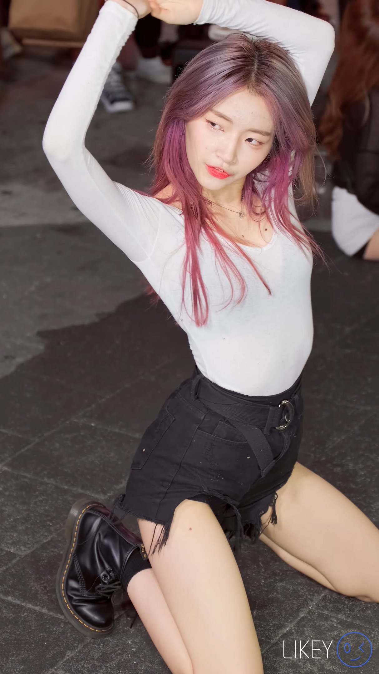 Ůţɣ-FANCAM<strong><font color='red'>[9P]</font></strong>[.5905.5920][LIKEYƷ][190924][4K][Clock Sally][Lip & Hip]16ϼŮŷ(4)