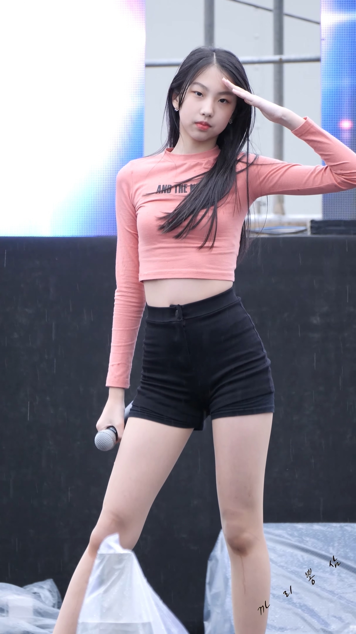 Ůţɣ-FANCAM<strong><font color='red'>[6P]</font></strong>[.5976.78][190928][4K][Startis][BoMin][Roly-Poly]3ϼŮŷ(4)