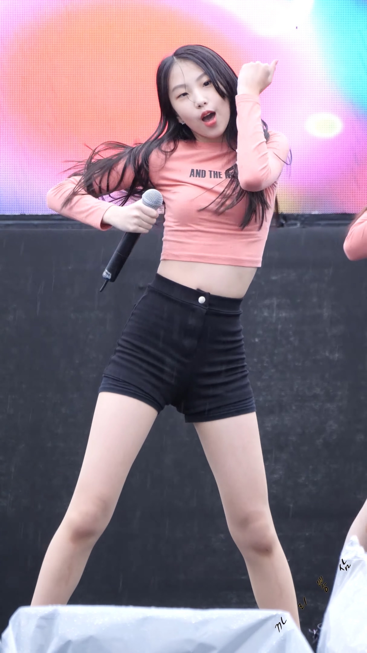 Ůţɣ-FANCAM<strong><font color='red'>[6P]</font></strong>[.5976.78][190928][4K][Startis][BoMin][Roly-Poly]3ϼŮŷ(7)
