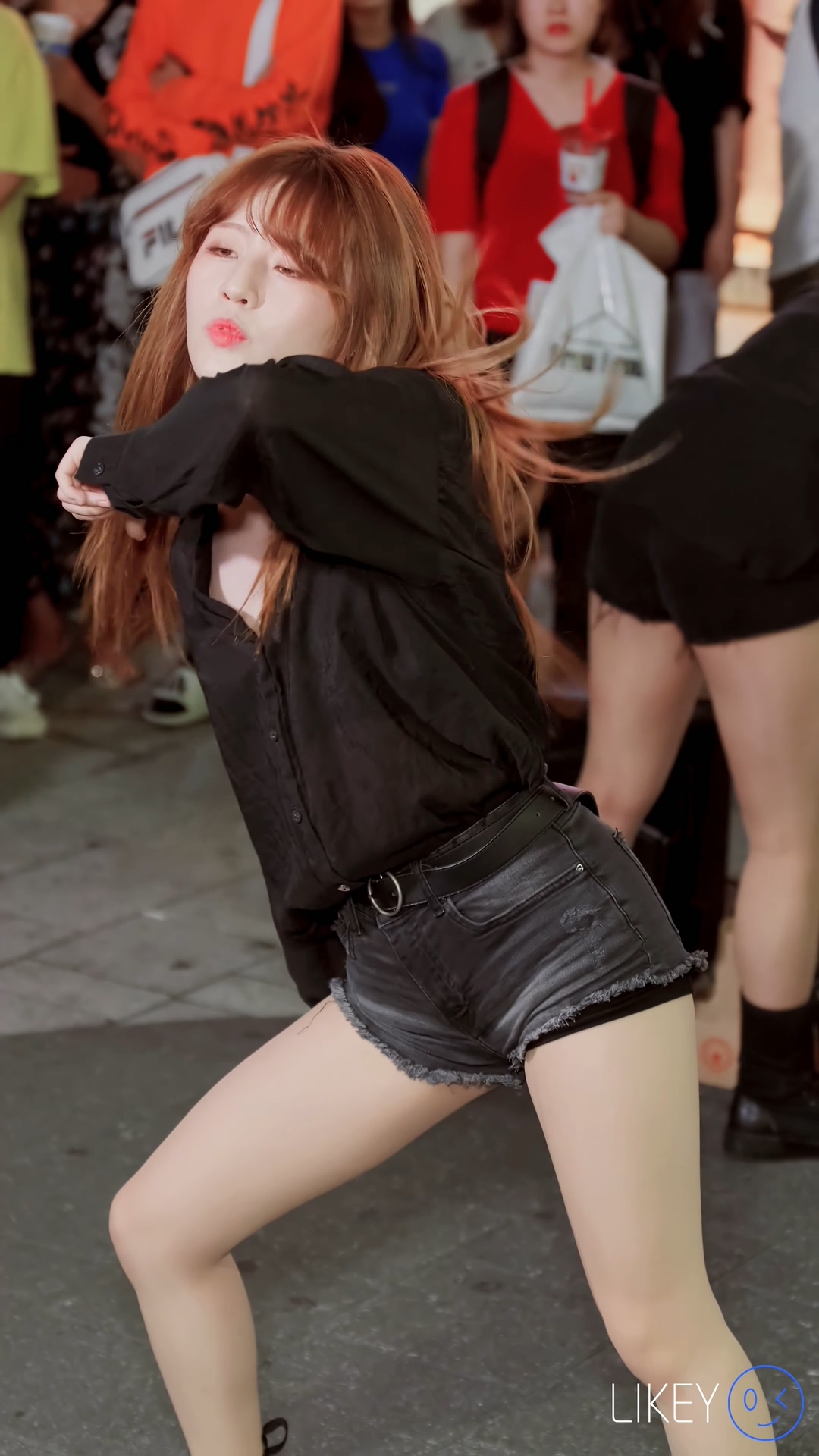 Ůţɣ-FANCAM<strong><font color='red'>[3P]</font></strong>[.6141][LIKEYƷ][191005][Clock  Jieun][4K][Kill This Love]Ůŷ(2)