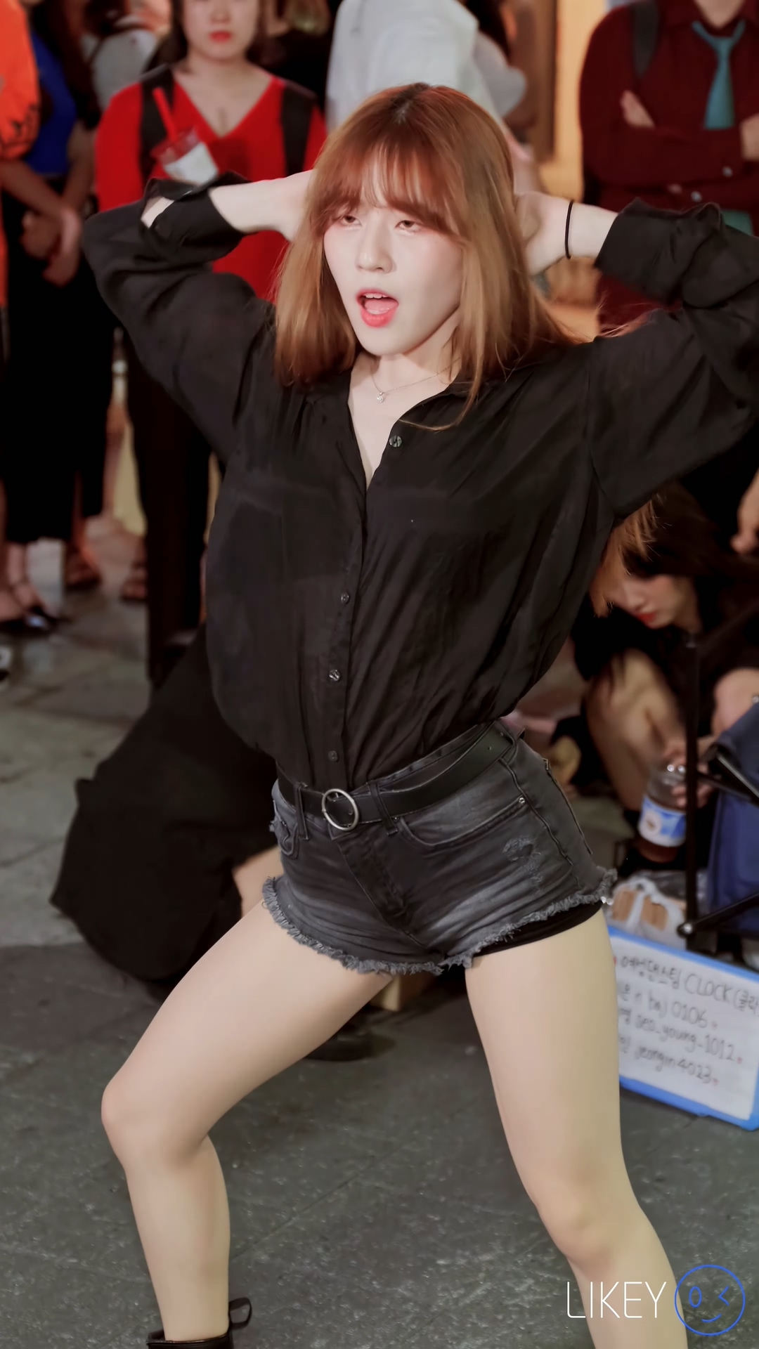 Ůţɣ-FANCAM<strong><font color='red'>[3P]</font></strong>[.6141][LIKEYƷ][191005][Clock  Jieun][4K][Kill This Love]Ůŷ(3)