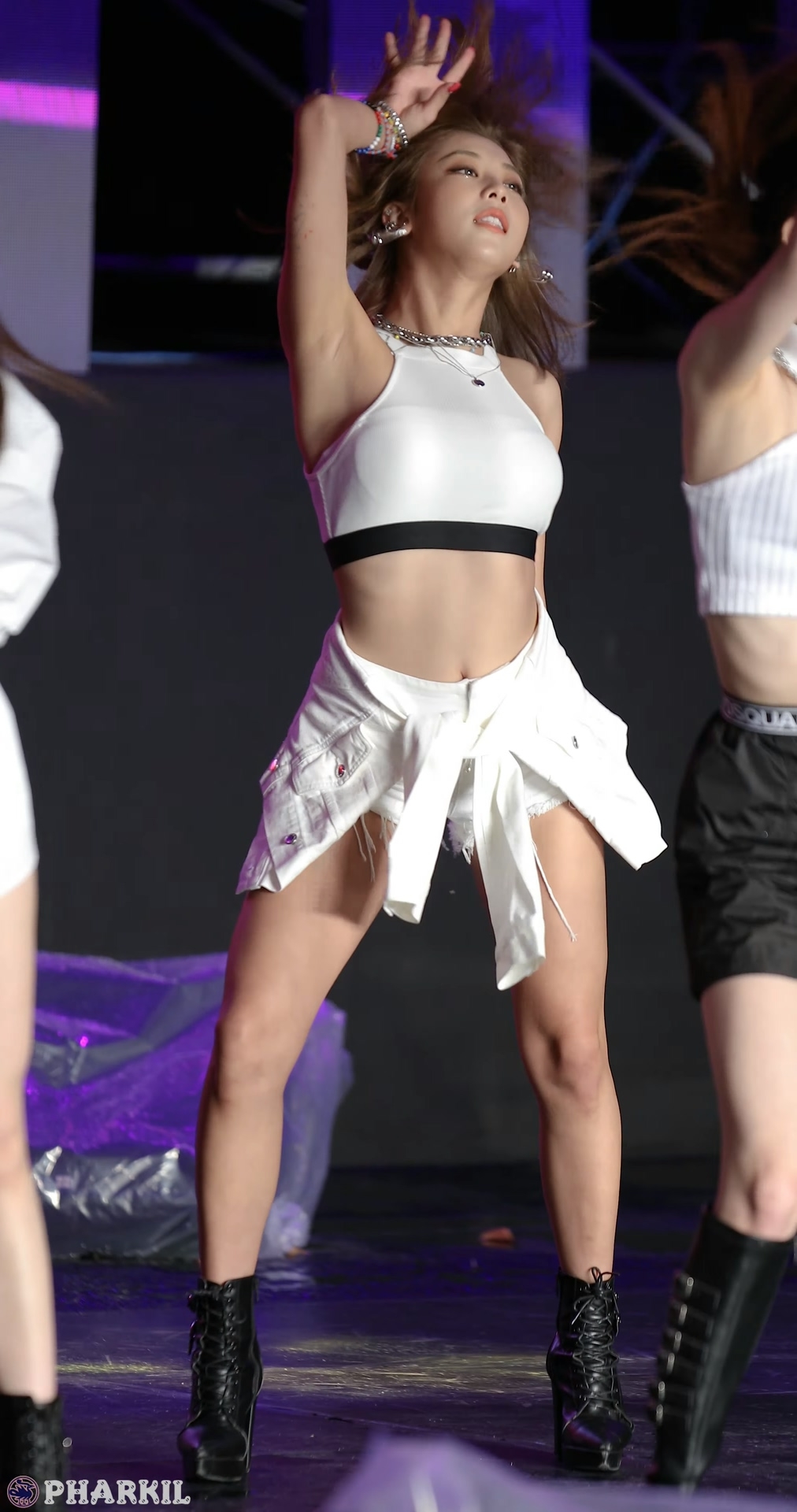 Ůţɣ-FANCAM<strong><font color='red'>[3P]</font></strong>[.6191.92][PharkilƷ][191006][4K][CLC][Devil]Ůŷ(2)