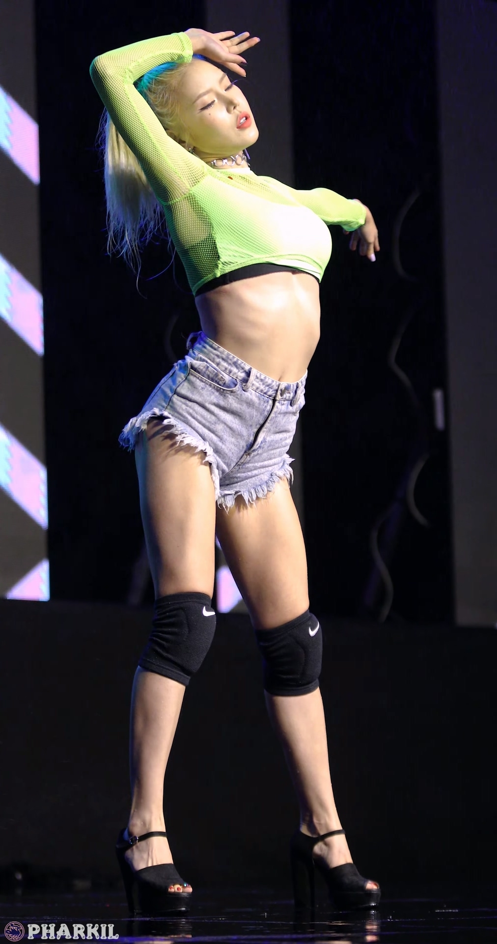 Ůţɣ-FANCAM<strong><font color='red'>[5P]</font></strong>[.6308][PharkilƷ][191011][4K][LAYSHA][Opening Performance]Ůŷ(4)