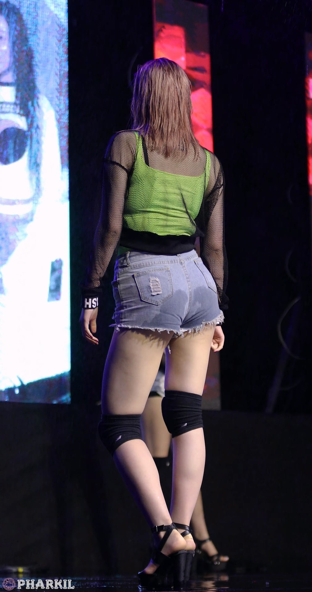 Ůţɣ-FANCAM<strong><font color='red'>[5P]</font></strong>[.6309][PharkilƷ][191011][4K][LAYSHA]Ůŷ(6)