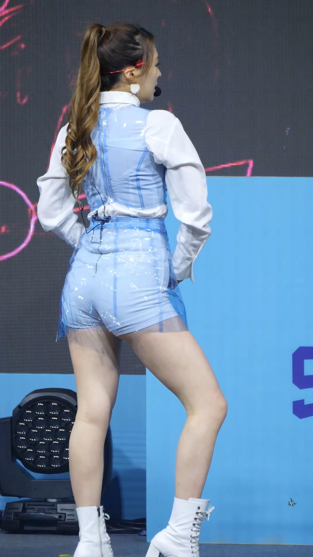 Ůţɣ-FANCAM<strong><font color='red'>[5P]</font></strong>[.6322.27][191015][4K][NeonPunch][BAEKAH][Intro Tic Toc]6ϼŮŷ(6)