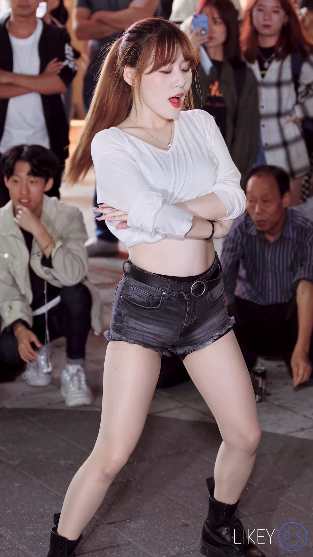 Ůţɣ-FANCAM<strong><font color='red'>[3P]</font></strong>[.6407.13][LIKEYƷ][191018][4K][Clock Jieun][YES or YES]Ůŷ(4)
