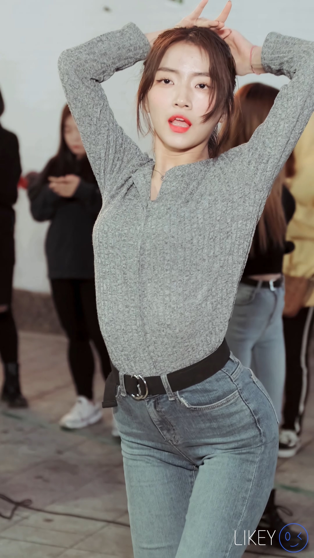 Ůţɣ-FANCAM<strong><font color='red'>[8P]</font></strong>[.6498.505][LIKEYƷ][191026][4K][Clock Sally][Swalla]7Ůŷ(7)