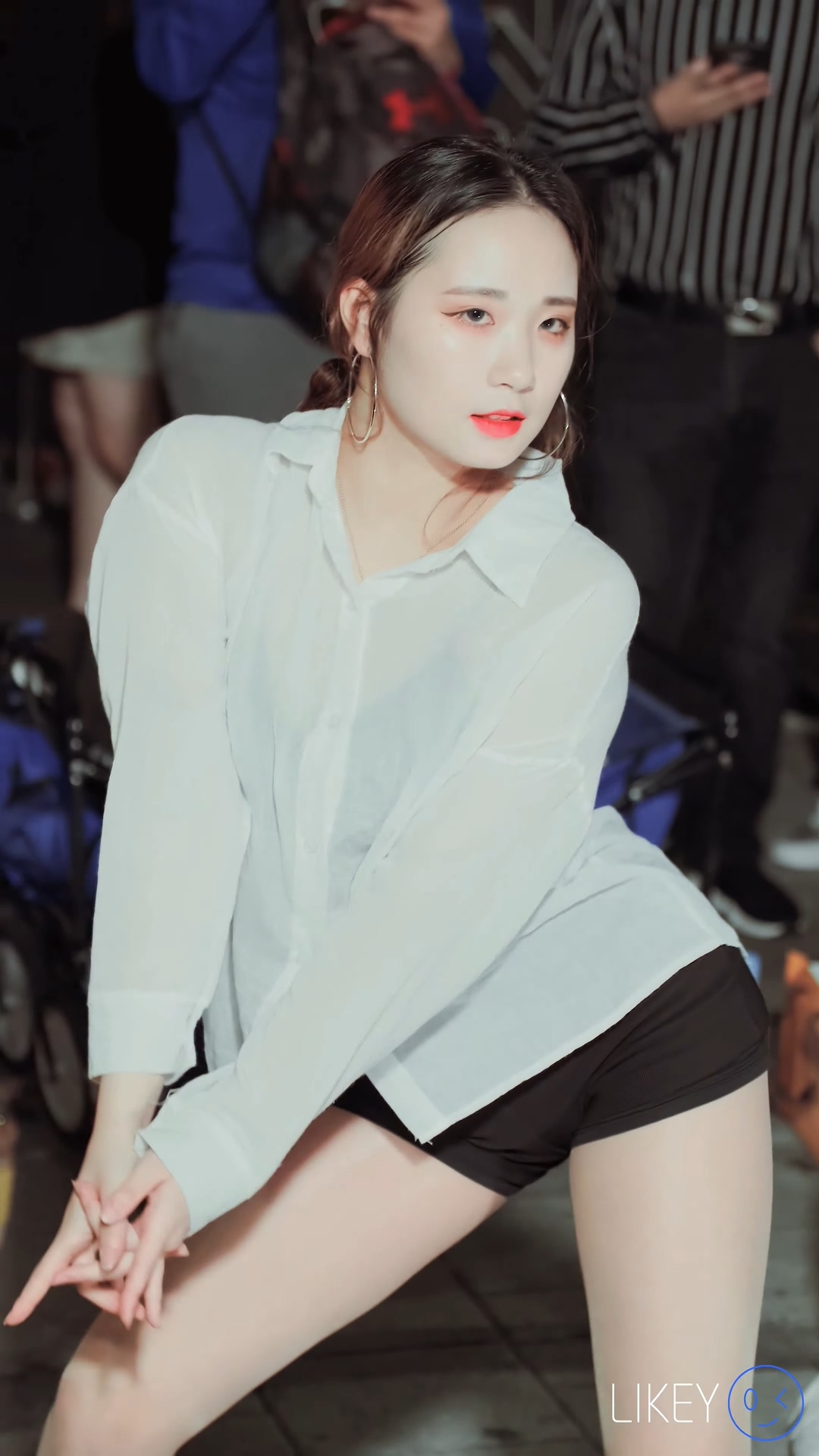 Ůţɣ-FANCAM<strong><font color='red'>[1P]</font></strong>[.6513][LIKEYƷ][191025][4K][Clock Jeongin][Swalla]Ůŷ(2)