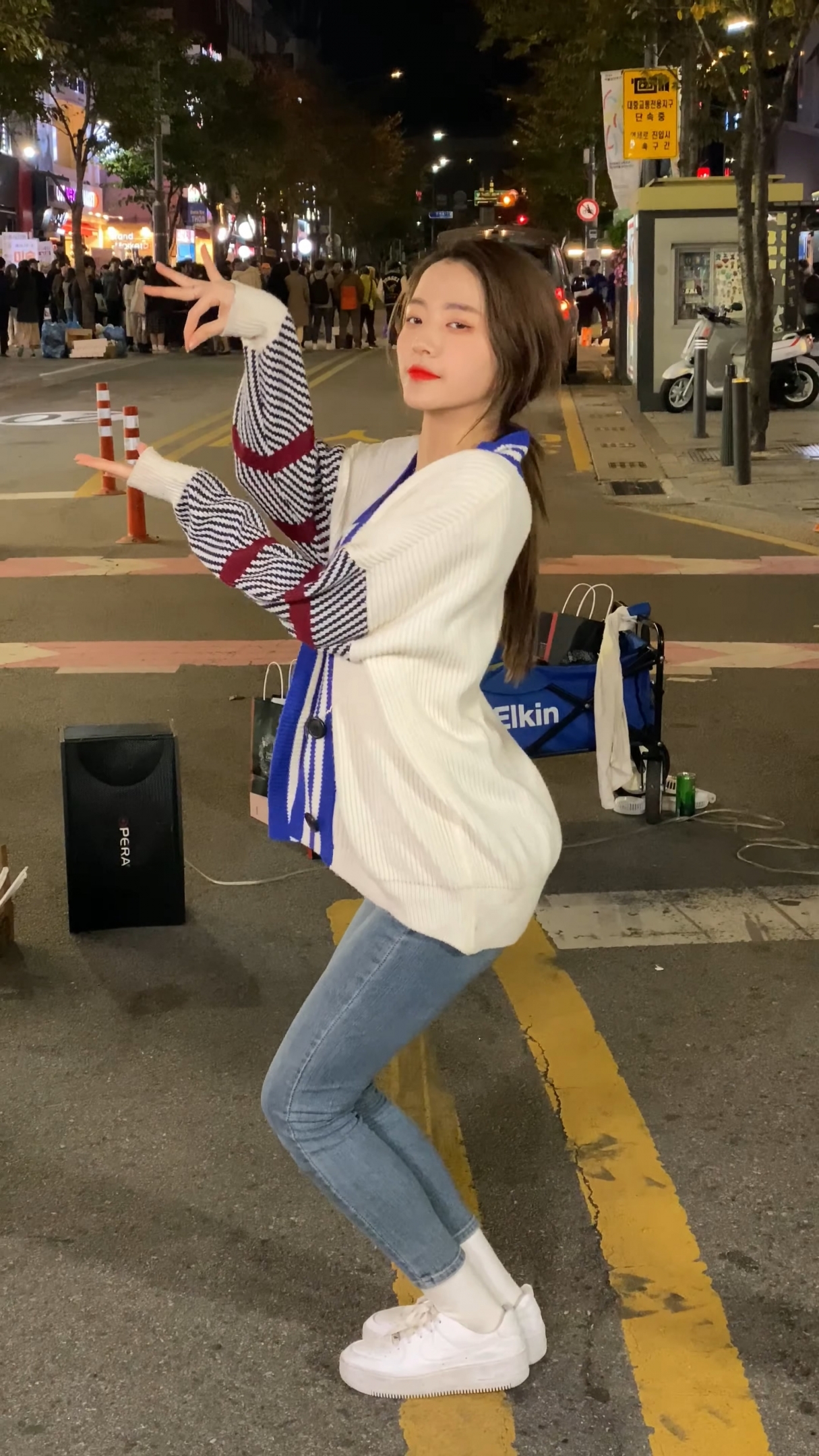Ůţɣ-FANCAM<strong><font color='red'>[4P]</font></strong>[.6699.6707][191031][4K][CLOCK Sally][Lip&Hip]ůɫɫ溫Ůŷ(2)