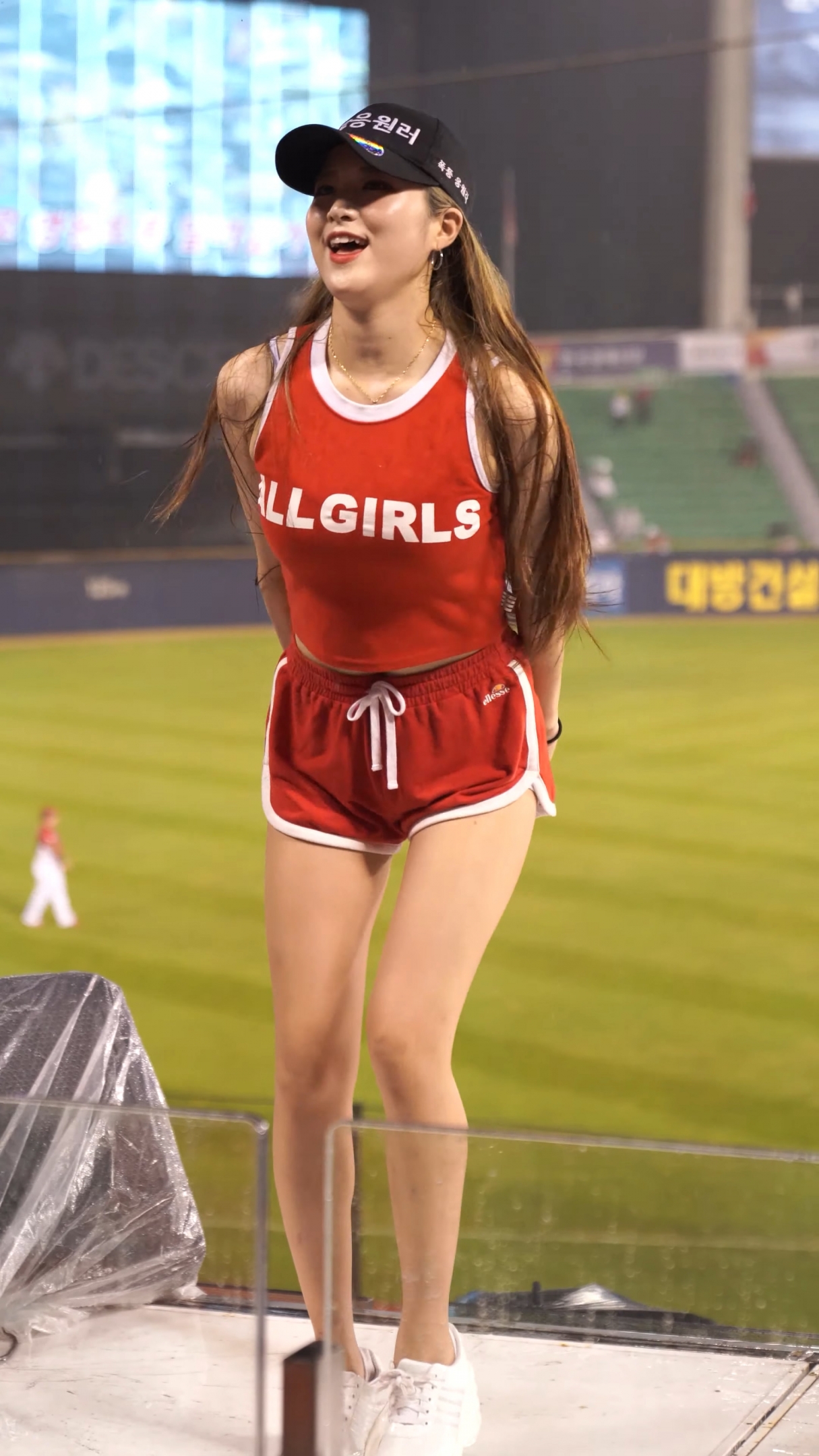 Ůţɣ-FANCAM<strong><font color='red'>[4P]</font></strong>[.6717.18][191102][4K][KEB]Ůŷ(2)