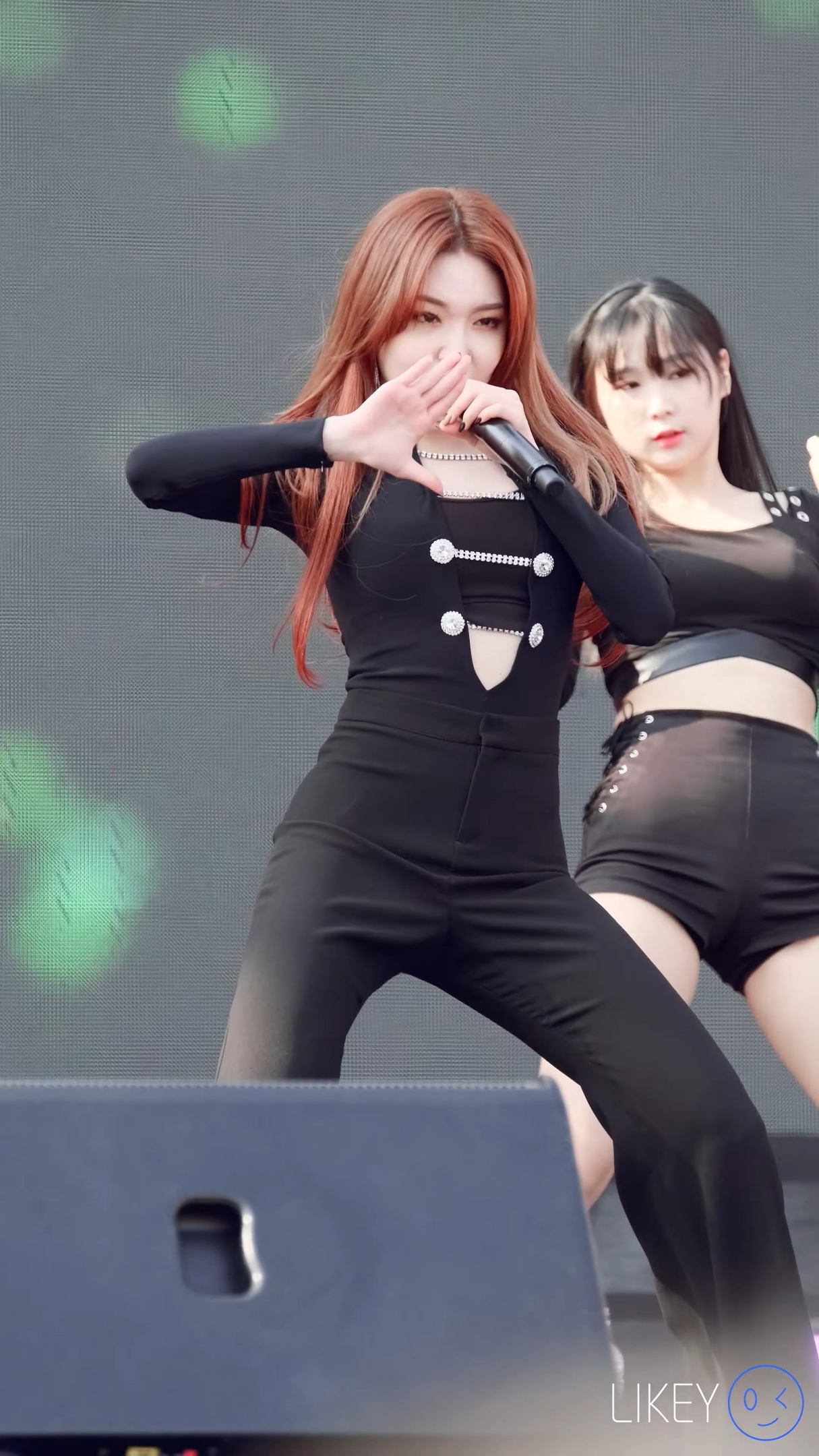 Ůţɣ-FANCAM<strong><font color='red'>[4P]</font></strong>[.6769.70][LIKEYƷ][191108][4K][Chungha][Snapping]Ůŷ(3)