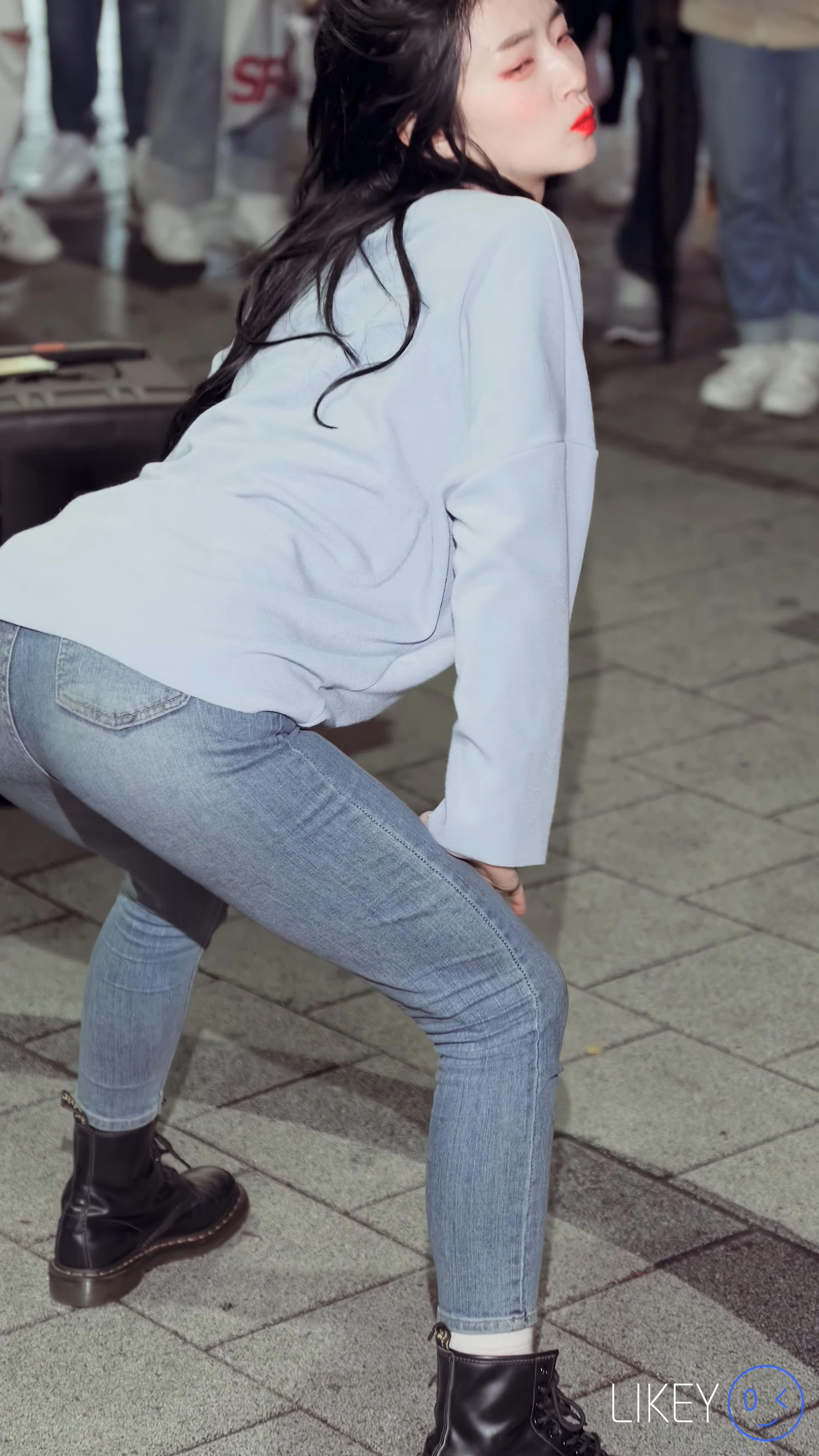 Ůţɣ-FANCAM<strong><font color='red'>[4P]</font></strong>[.6960][LIKEYƷ][191121][4K][Clock Sally][Lip & Hip]Ůŷ(2)