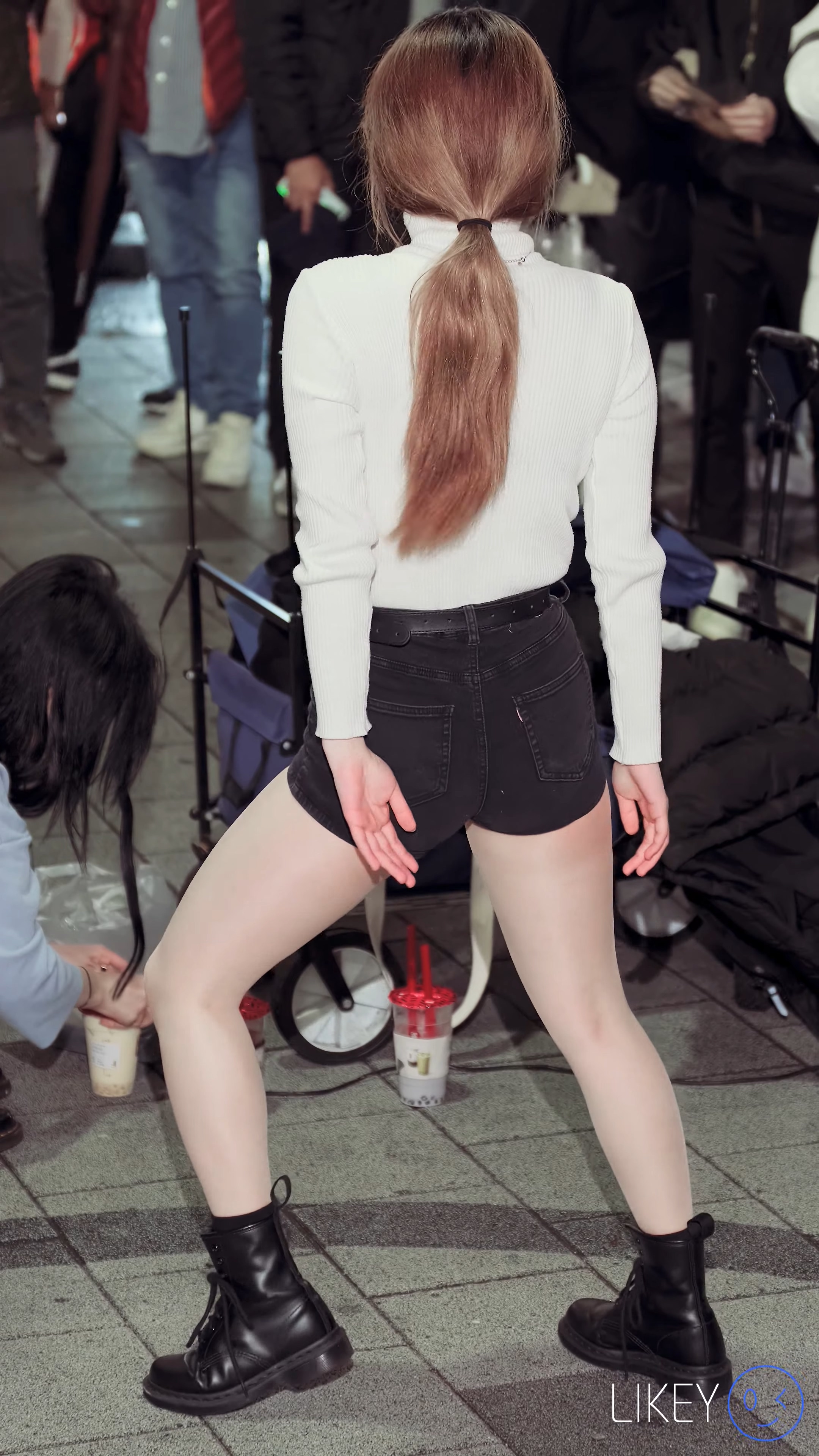 Ůţɣ-FANCAM<strong><font color='red'>[4P]</font></strong>[.6966-6972][LIKEYƷ][191121][4K][Clock Jieun][Kill This Love]Ůŷ(4)