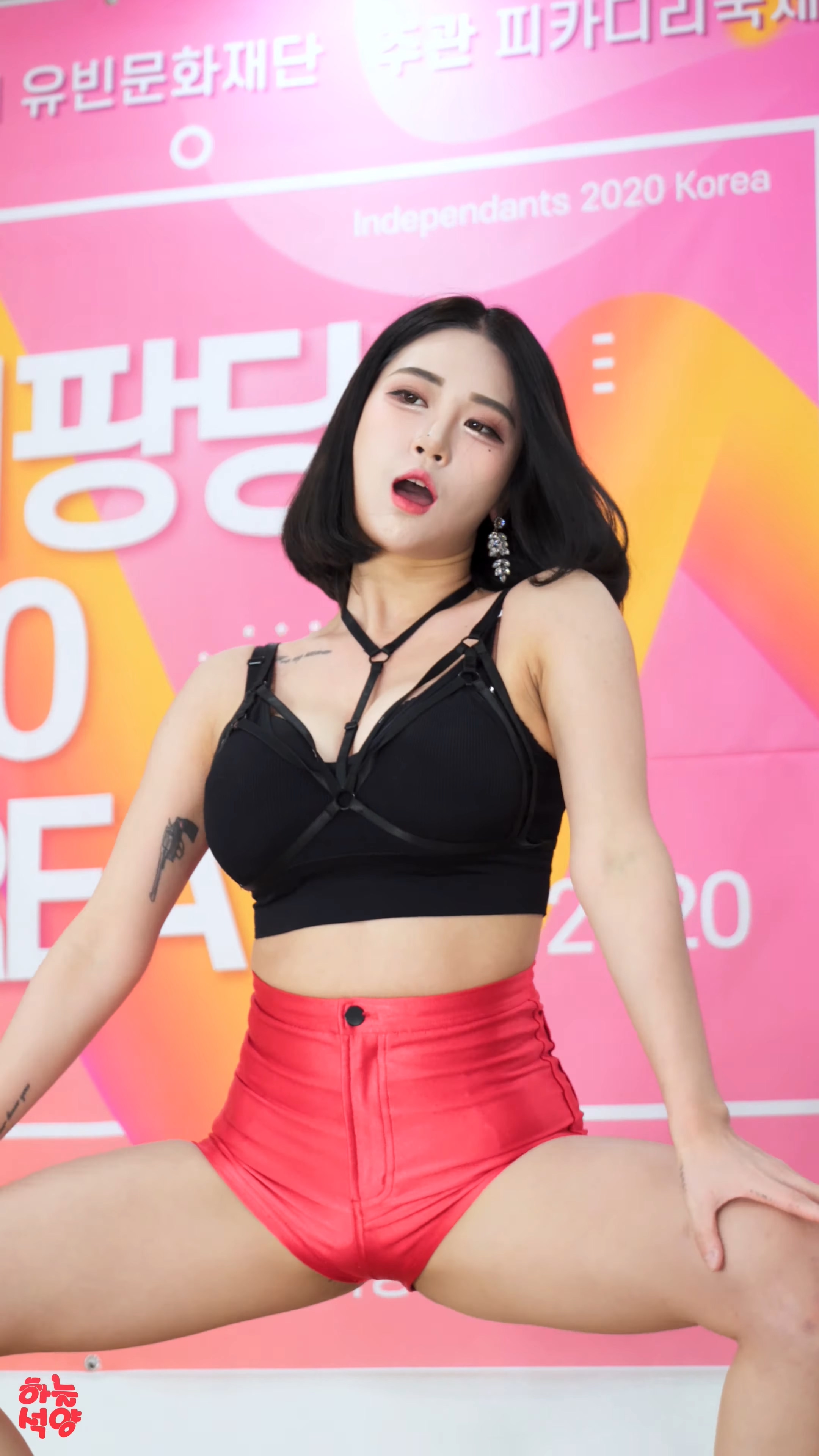 Ůţɣ-FANCAM<strong><font color='red'>[8P]</font></strong>[.6976-6984][191125][4K][Girl crush][BoMi]Ůŷ(2)