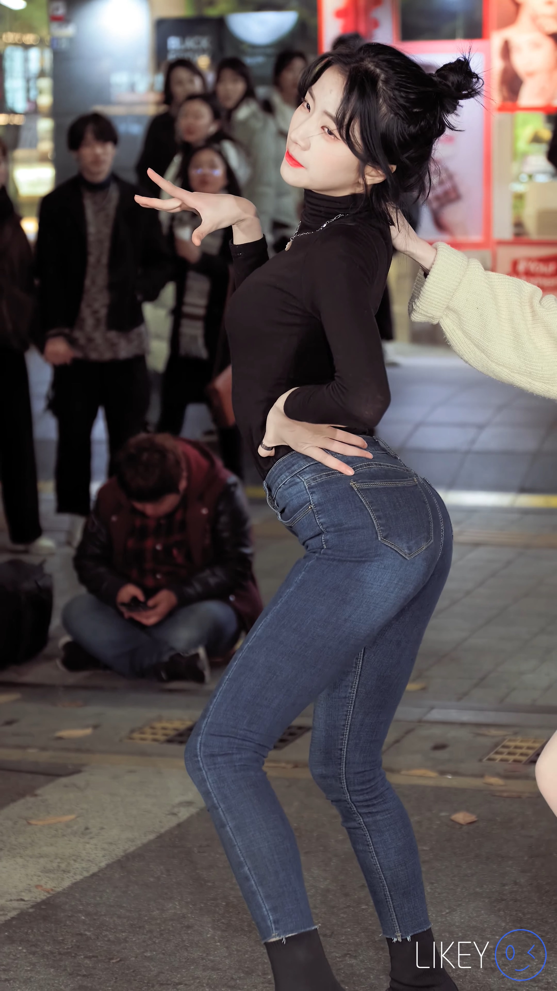 Ůţɣ-FANCAM<strong><font color='red'>[2P]</font></strong>[.7135][LIKEYƷ][191206][CLOCK][4K][Sally][Swalla]Ůŷ(2)