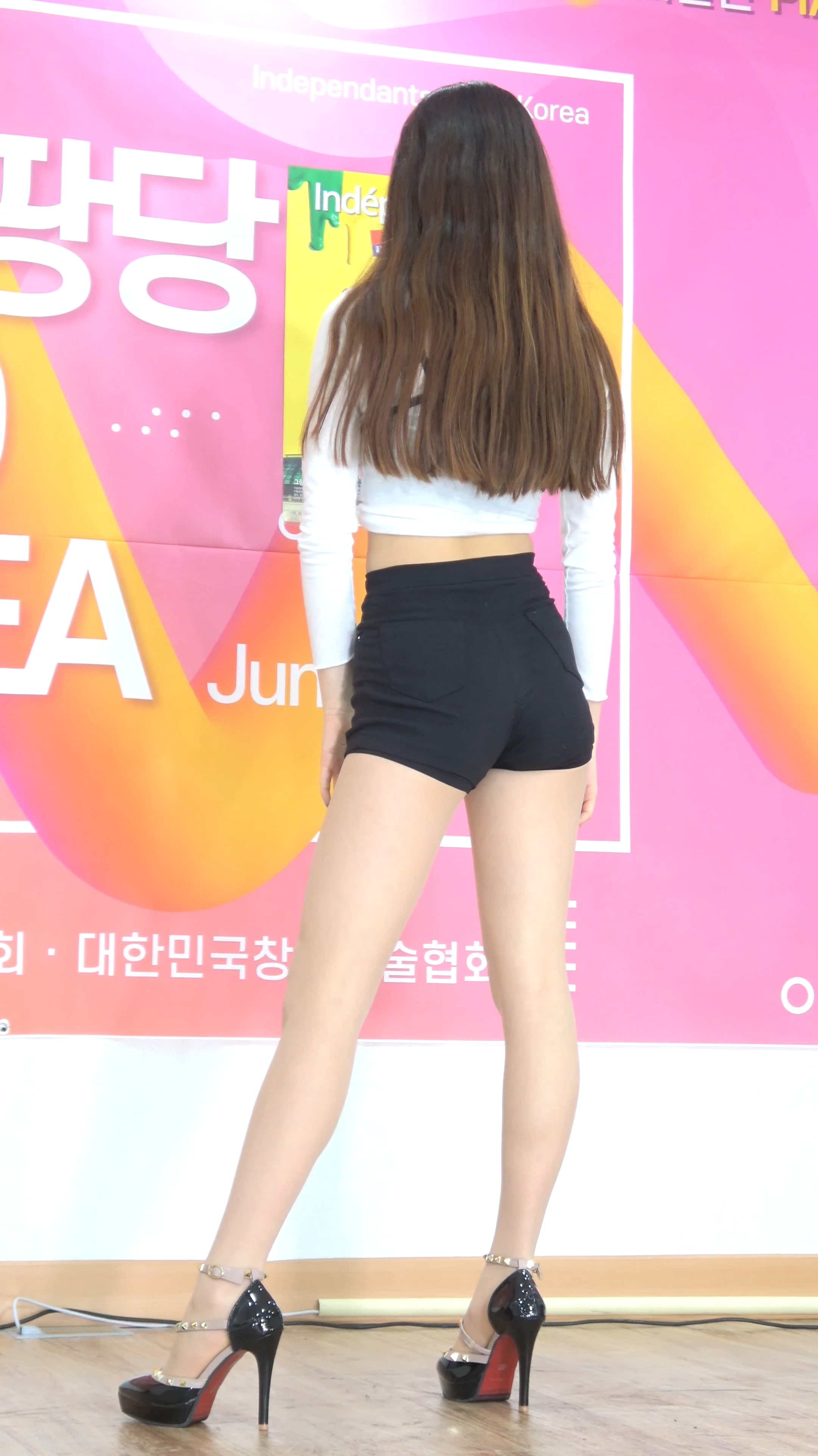 Ůţɣ-FANCAM<strong><font color='red'>[2P]</font></strong>[.7285][191218][Yujin][4K][AK Busking][Something]Ůŷ(2)