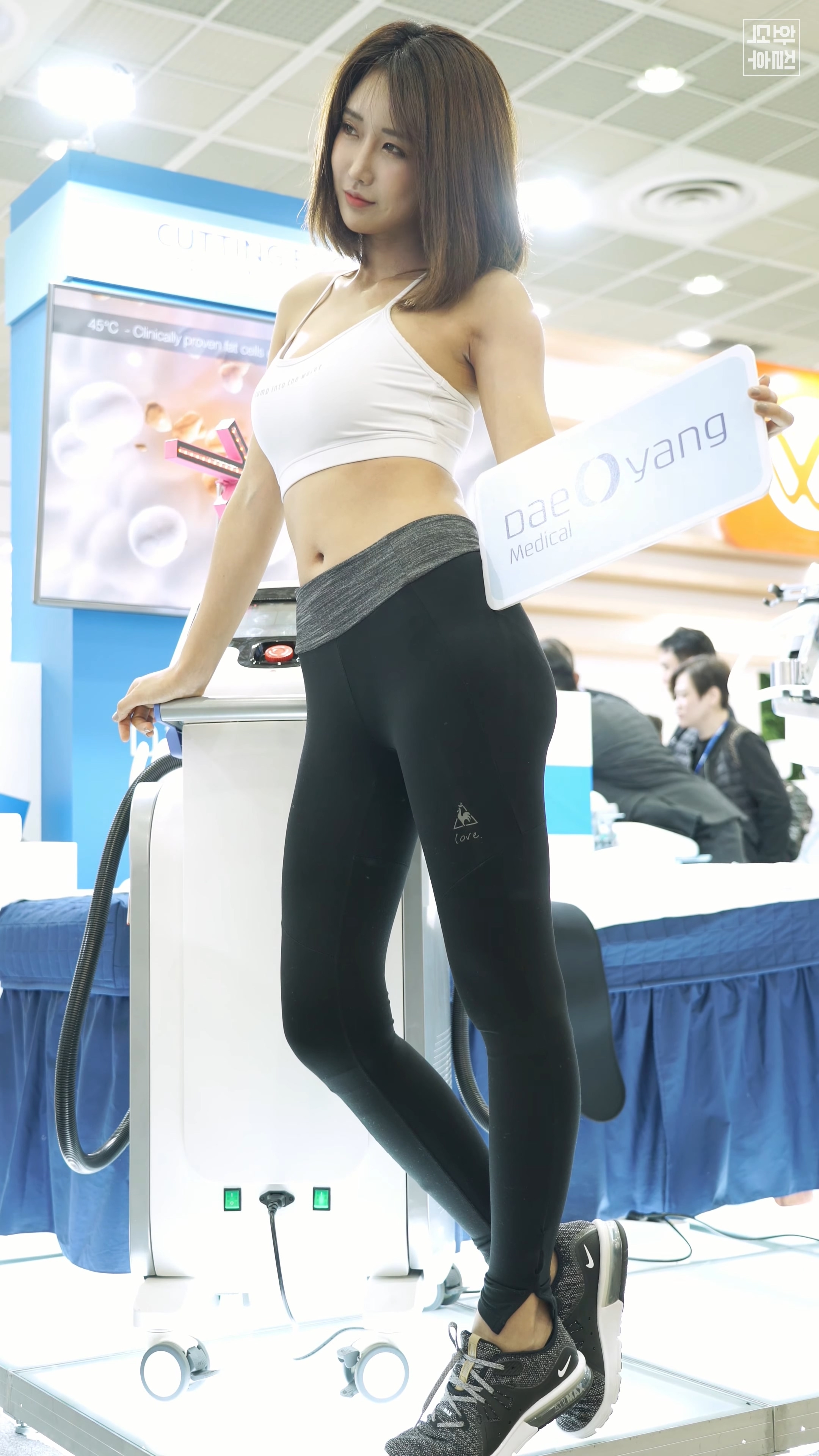 ģأɣ-FANCAM<strong><font color='red'>[2P]</font></strong>[][.7304][4K][191223][Model Yoo Dayeon]Ůŷ(2)