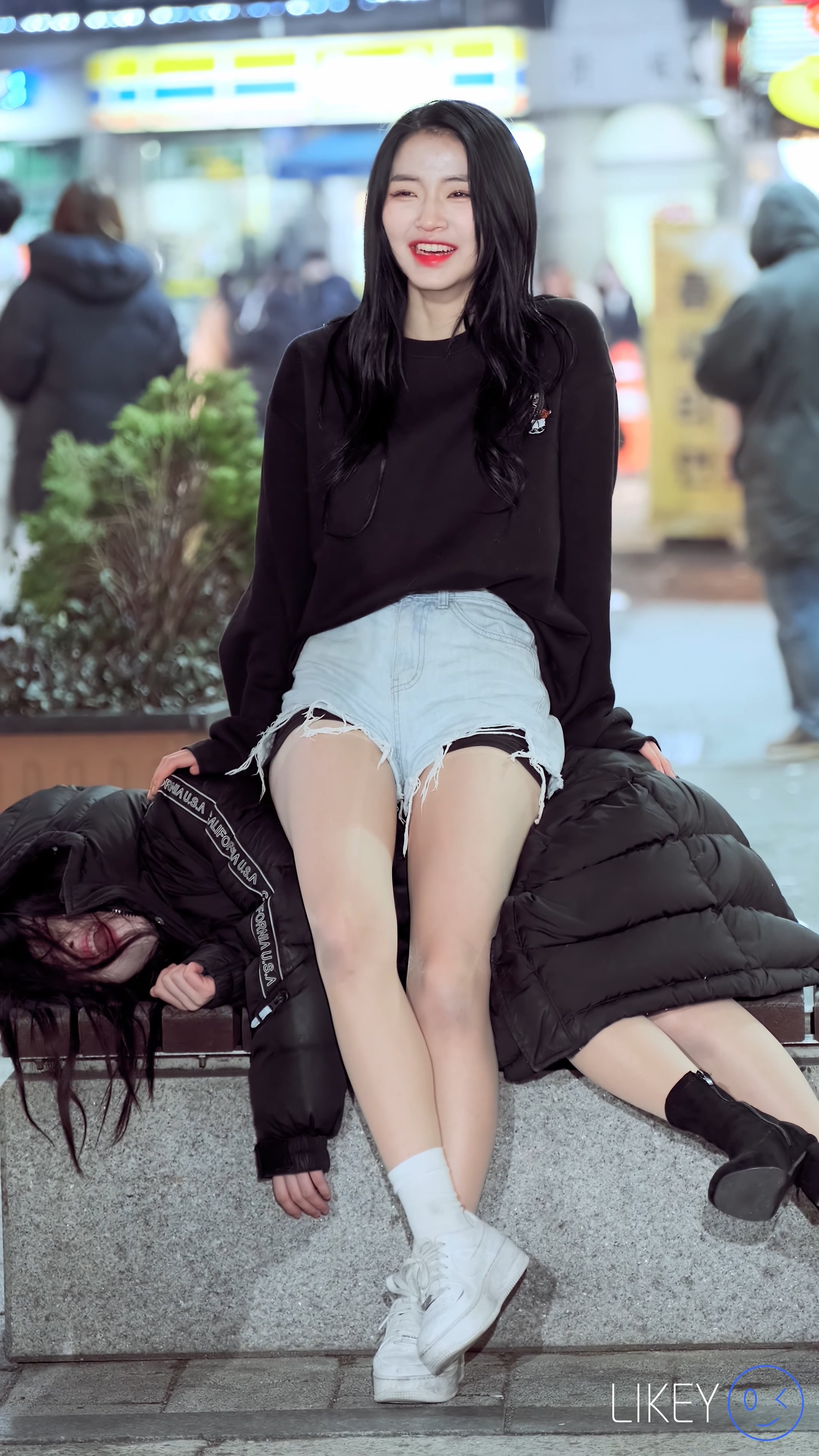 Ůţɣ-FANCAM<strong><font color='red'>[1P]</font></strong>[.7314][LIKEYƷ][4K][191223][Clock Sally]Ůŷ(1)
