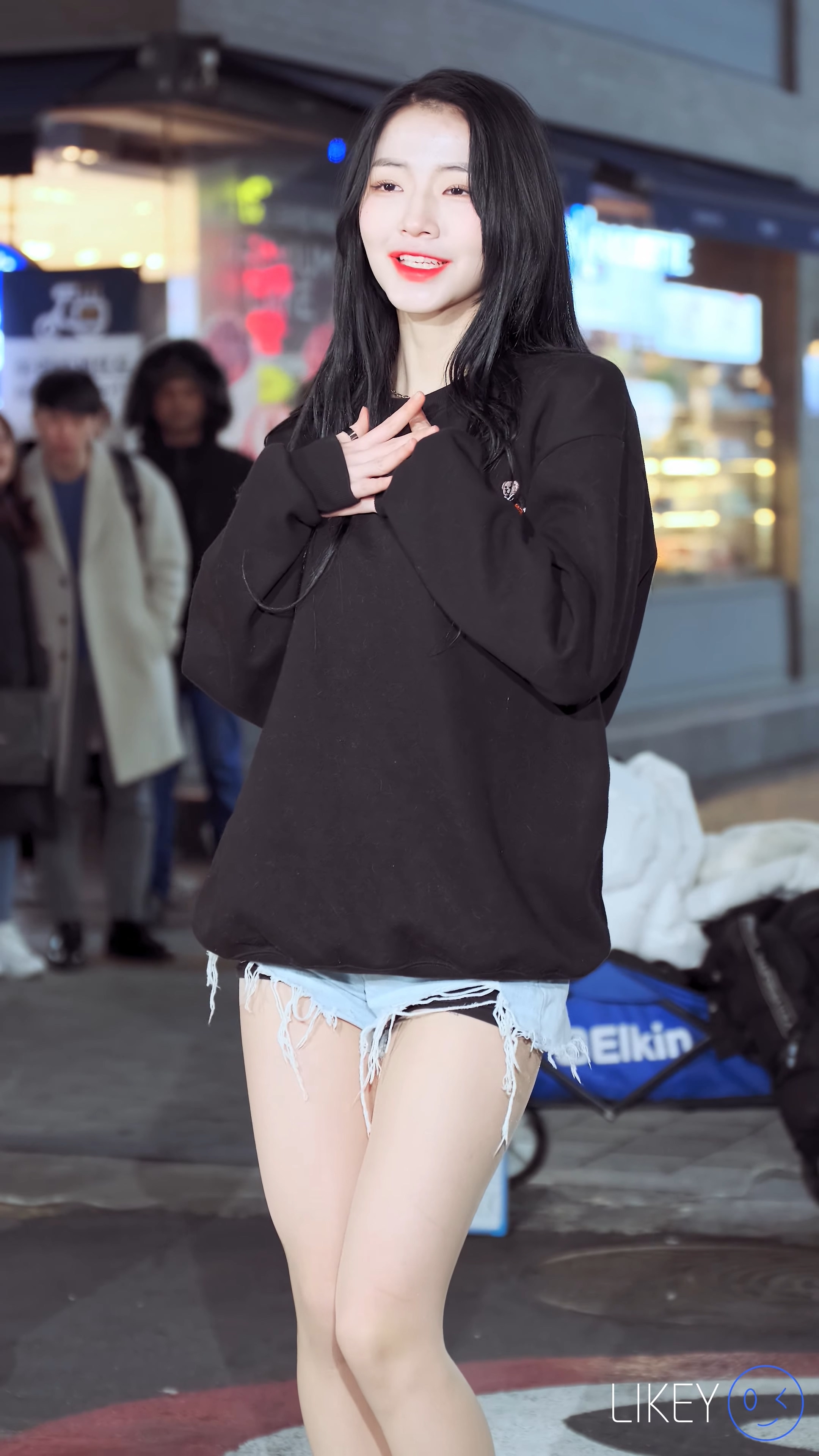Ůţɣ-FANCAM<strong><font color='red'>[6P]</font></strong>[.7315][LIKEYƷ][4K][191223][Clock Sally][OOH-AHH]Ůŷ(2)