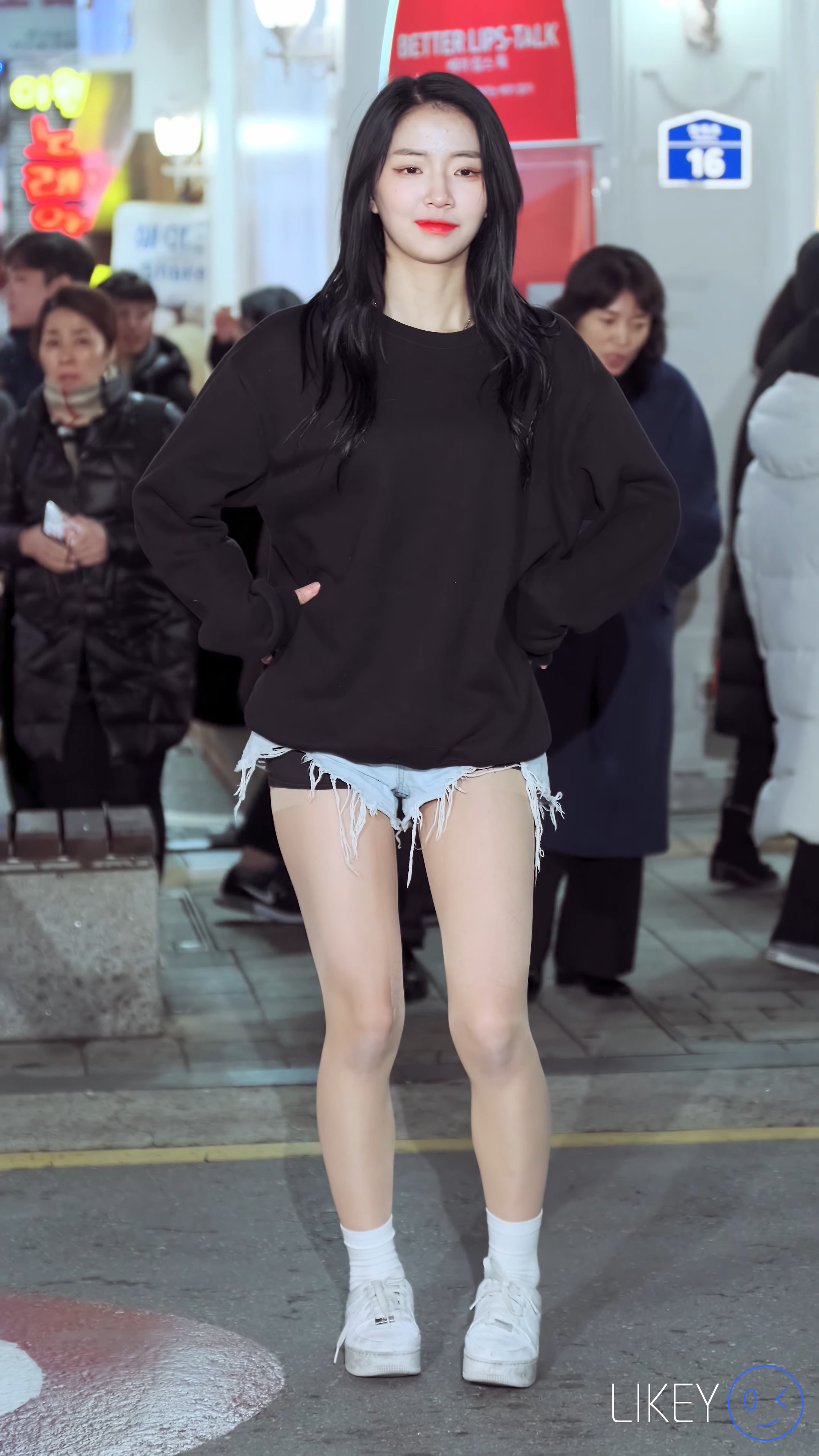 Ůţɣ-FANCAM<strong><font color='red'>[4P]</font></strong>[.7328][LIKEYƷ][4K][191223][Clock Sally][What is Love]Ůŷ(2)