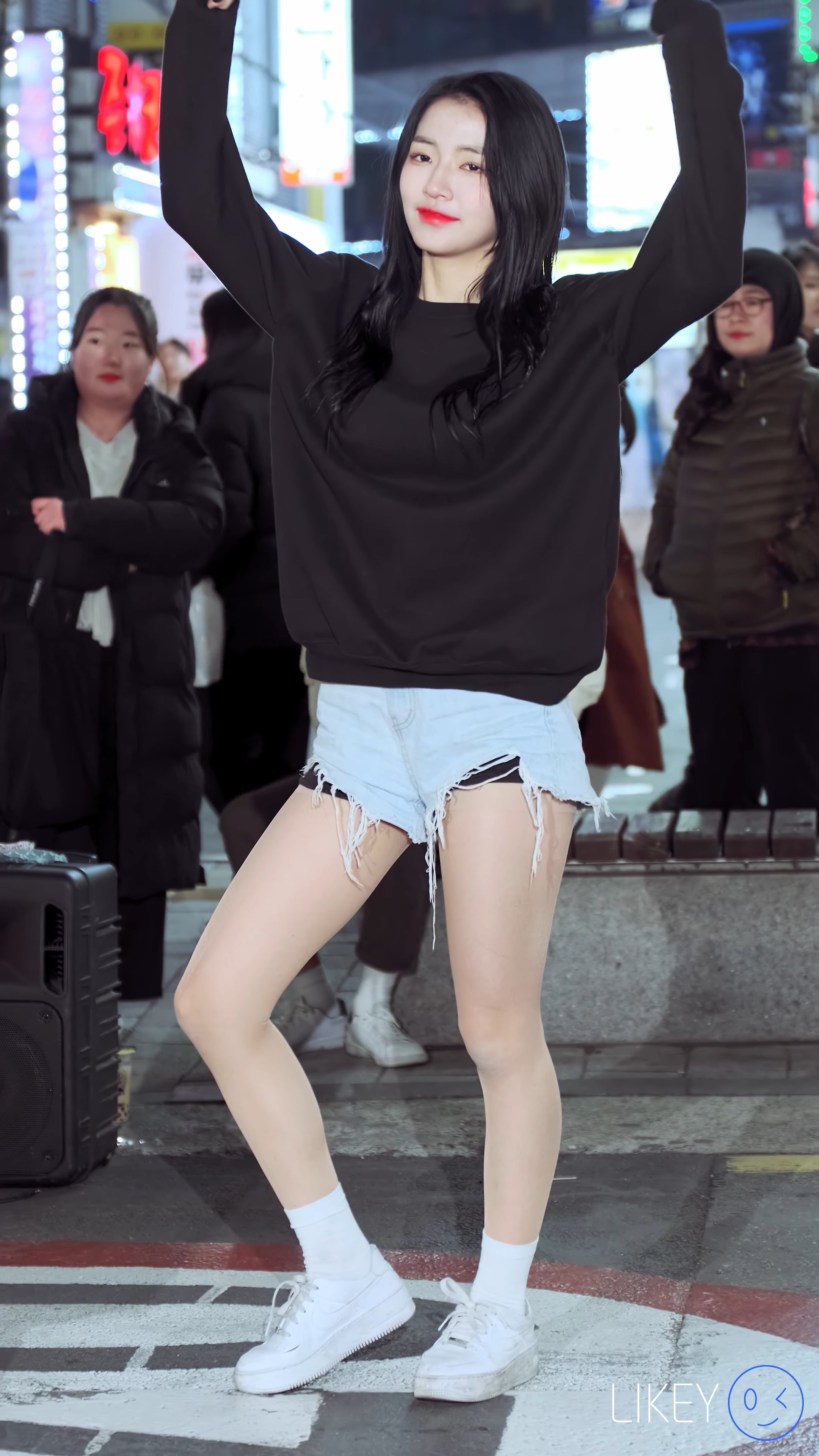Ůţɣ-FANCAM<strong><font color='red'>[4P]</font></strong>[.7328][LIKEYƷ][4K][191223][Clock Sally][What is Love]Ůŷ(4)