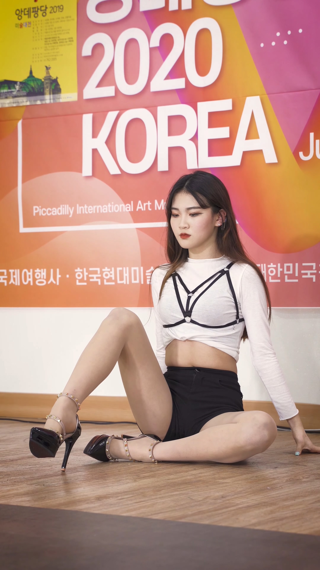 Ůţɣ-FANCAM<strong><font color='red'>[3P]</font></strong>[.7394-7397][4K][191228][Yujin][Something]Ůŷ(2)