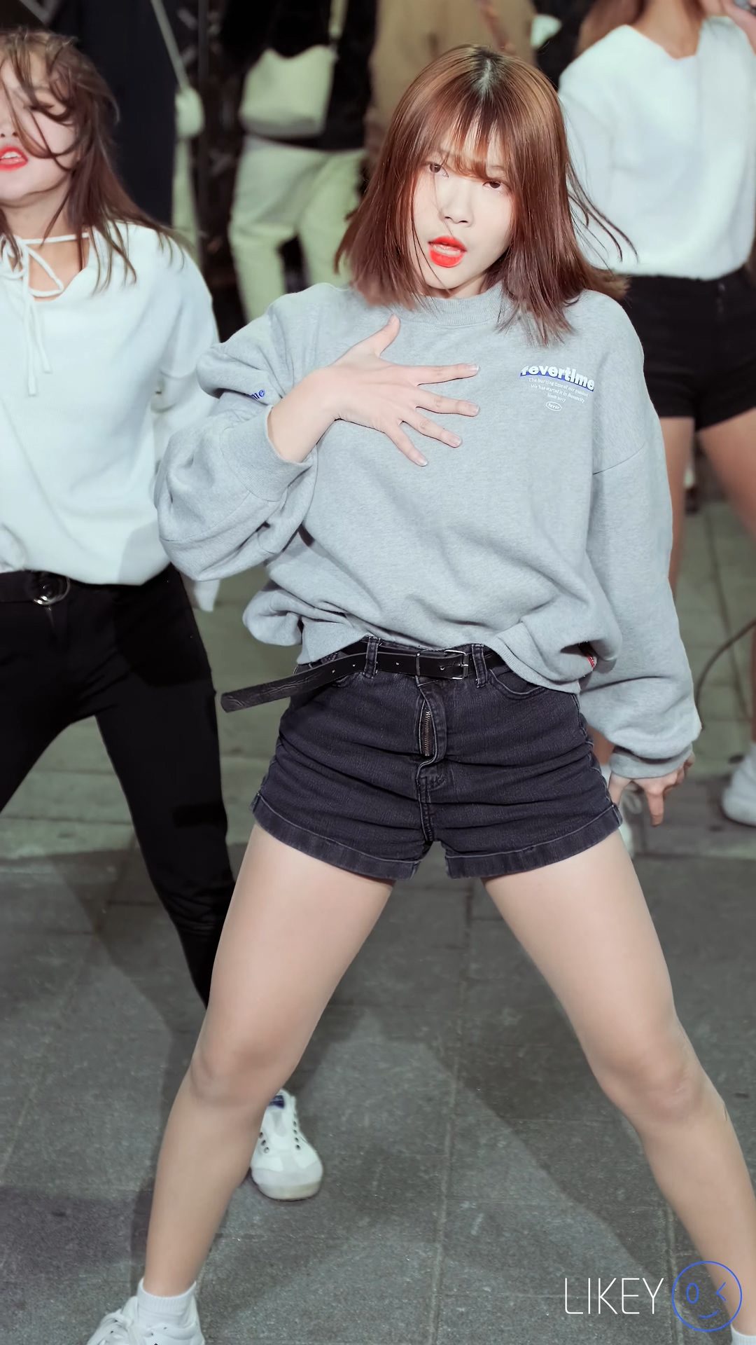 女团（旧）-饭拍秀FANCAM<strong><font color='red'>[2P]</font></strong>[饭拍秀.7483][LIKEY作品][4K][2020.1.4][Able][Seoyeon][HIP]韩国女团饭拍(2)