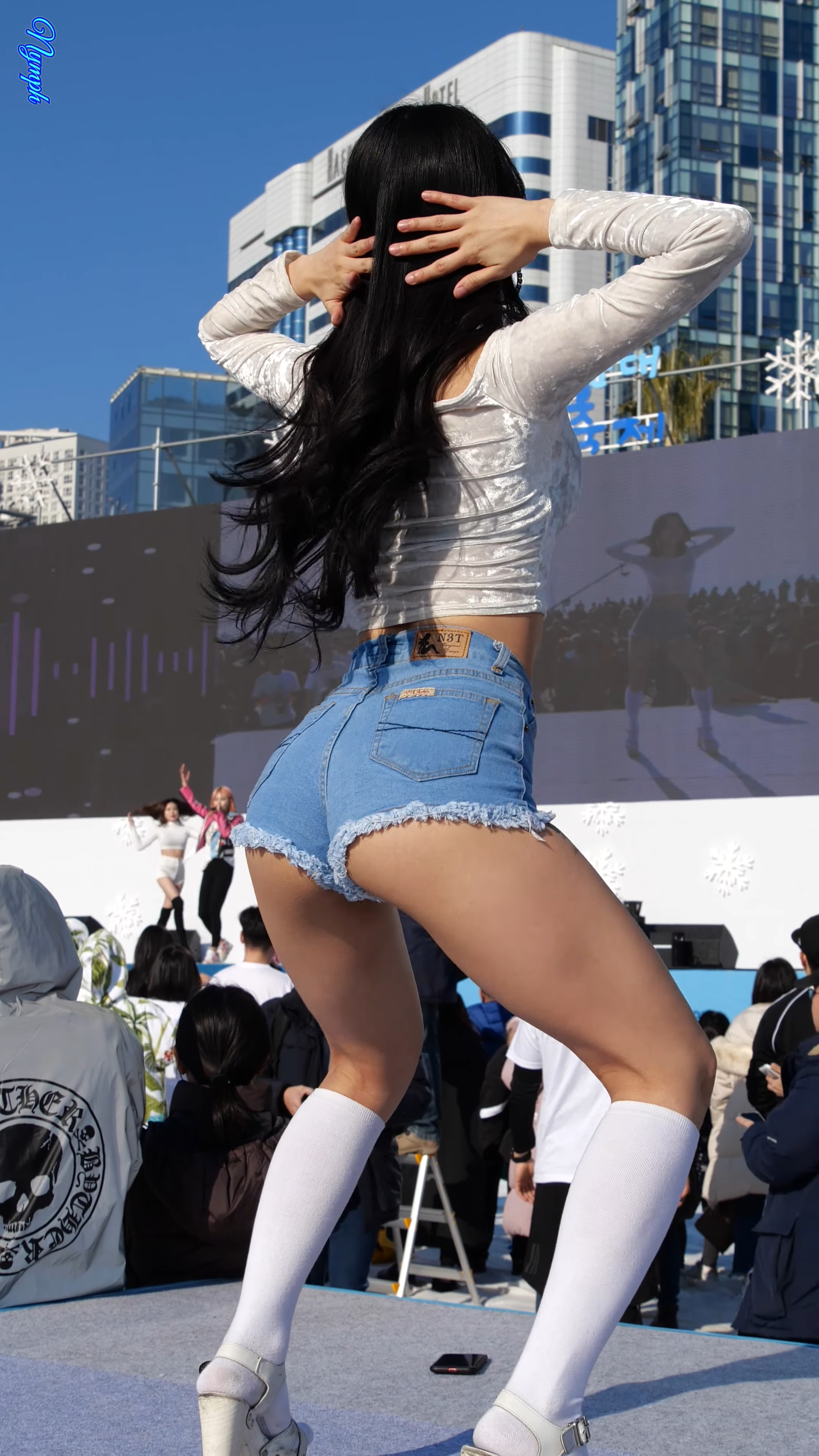 Ůţɣ-FANCAM<strong><font color='red'>[3P]</font></strong>[. 7617][NymphƷ][4K][2020.1.12][Black Bunny][Karate Shake It]Ůŷ(2)