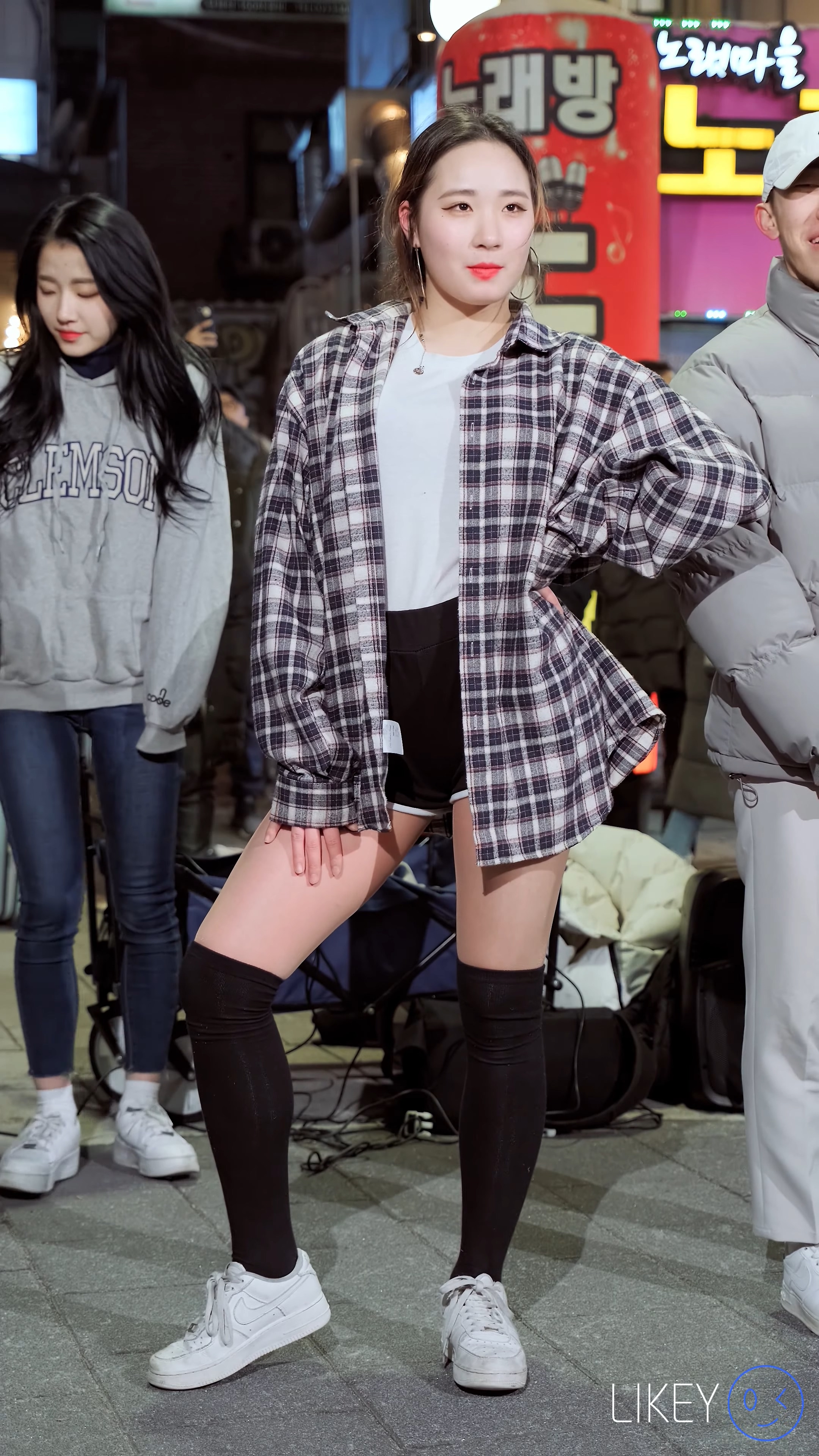 Ůţɣ-FANCAM<strong><font color='red'>[2P]</font></strong>[.7711.13][LIKEY][4K][2020.1.20][Clock Jeongin]Ůŷ(1)