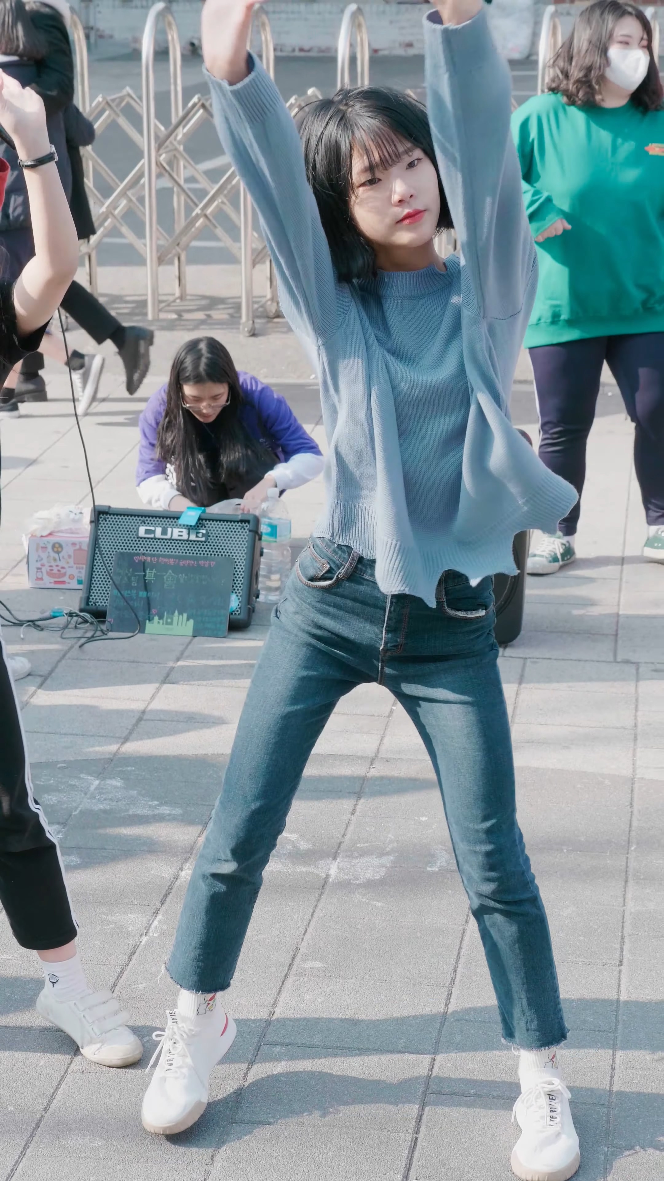 Ůţɣ-FANCAM<strong><font color='red'>[3P]</font></strong>.7952.4K.2020.2.13.DanceCover.Heart AttackŮŷ(3)