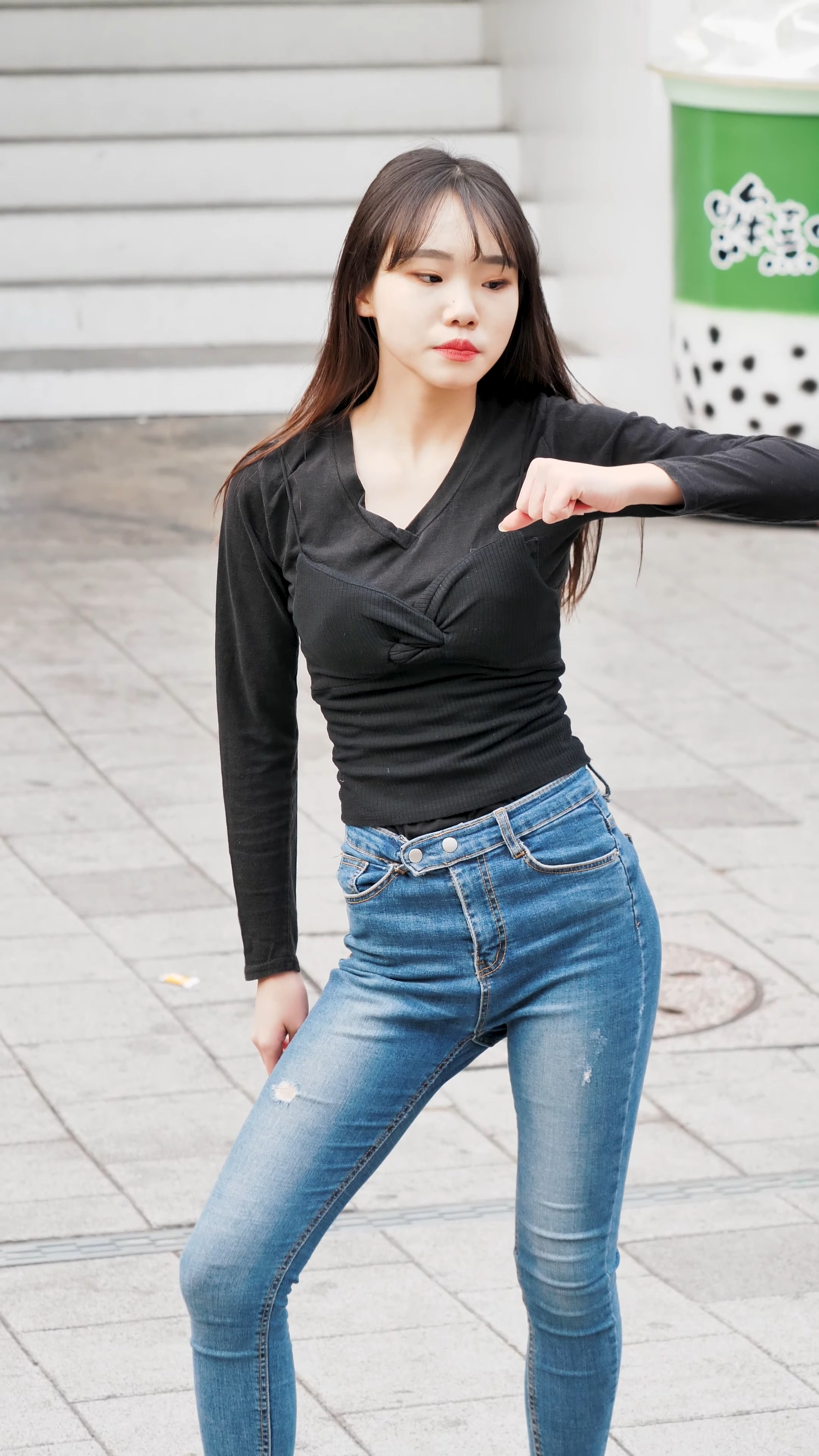 Ůţɣ-FANCAM<strong><font color='red'>[3P]</font></strong>.7953.4K.2020.2.13.DanceCover.AdiosŮŷ(1)