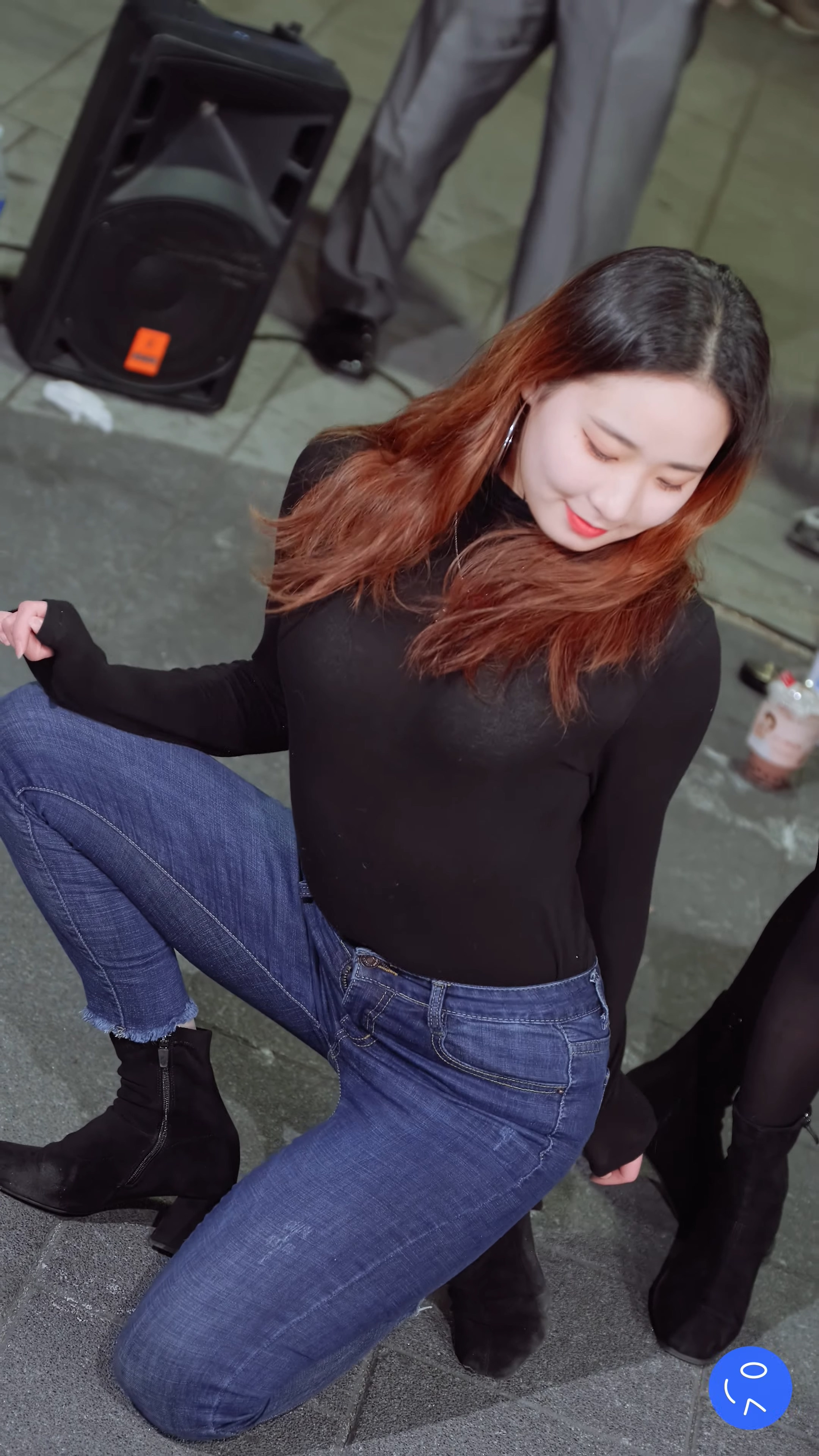 Ůţɣ-FANCAM<strong><font color='red'>[4P]</font></strong>.8011-8015.4K.2020.2.17.CLOCK.Jeongin.OOH-AHHŮŷ(2)