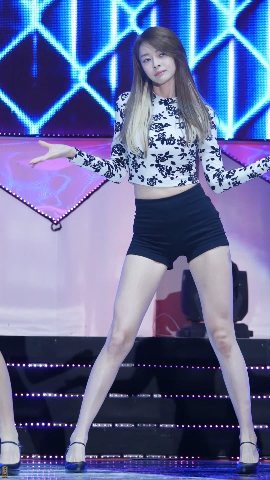 Ůţɣ-FANCAM<strong><font color='red'>[13P]</font></strong>.8197-8203.1080P.Hello Venus.Ȩ  ư溫Ůŷ(12)