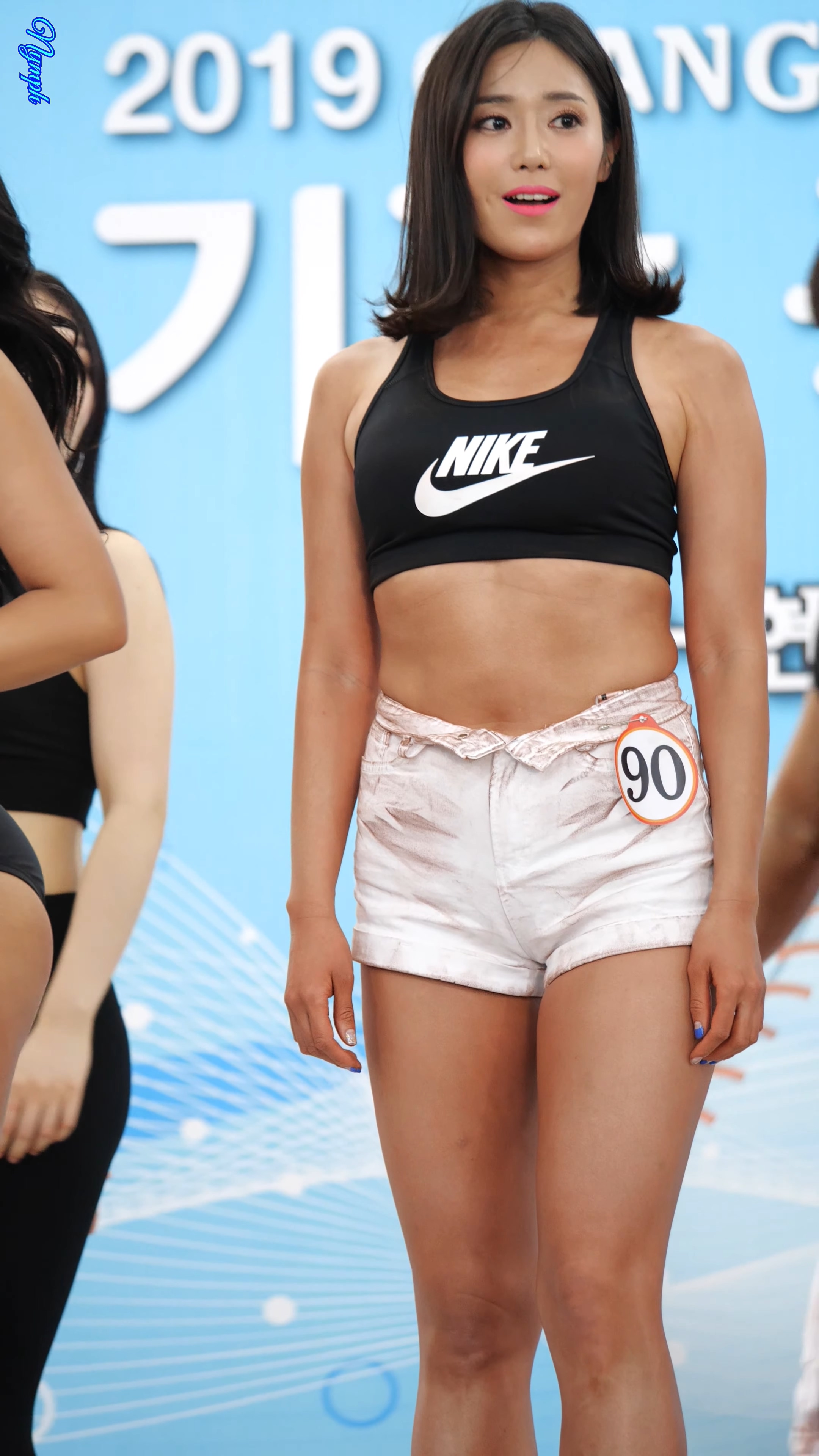 ģأɣ-FANCAM<strong><font color='red'>[3P]</font></strong>.8320.4K.Group pose Sports Model ContestŮŷ(1)