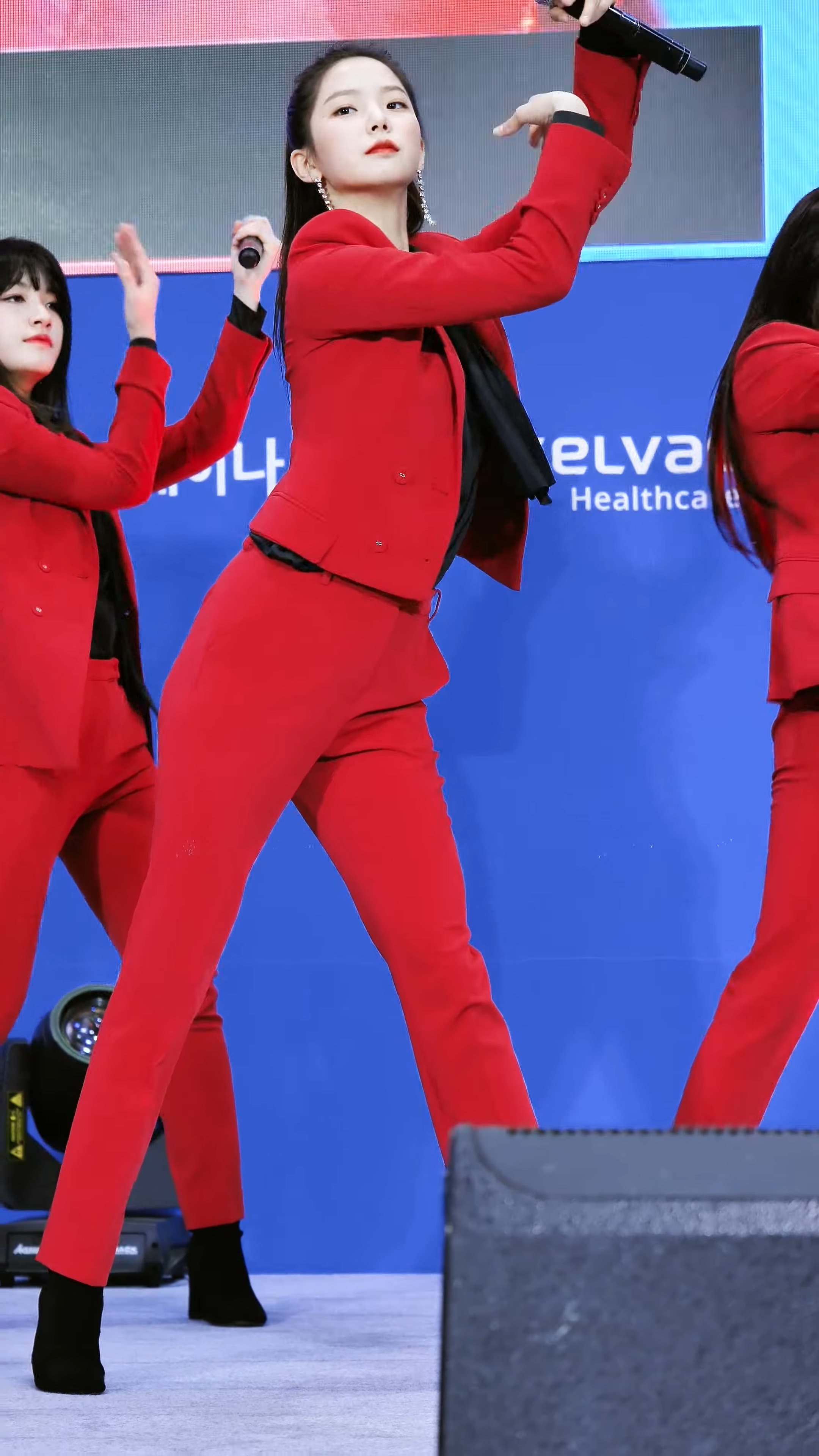 Ůţɣ-FANCAM<strong><font color='red'>[7P]</font></strong>.8337.4K.CLC.YuJin.Song ShowŮŷ(6)