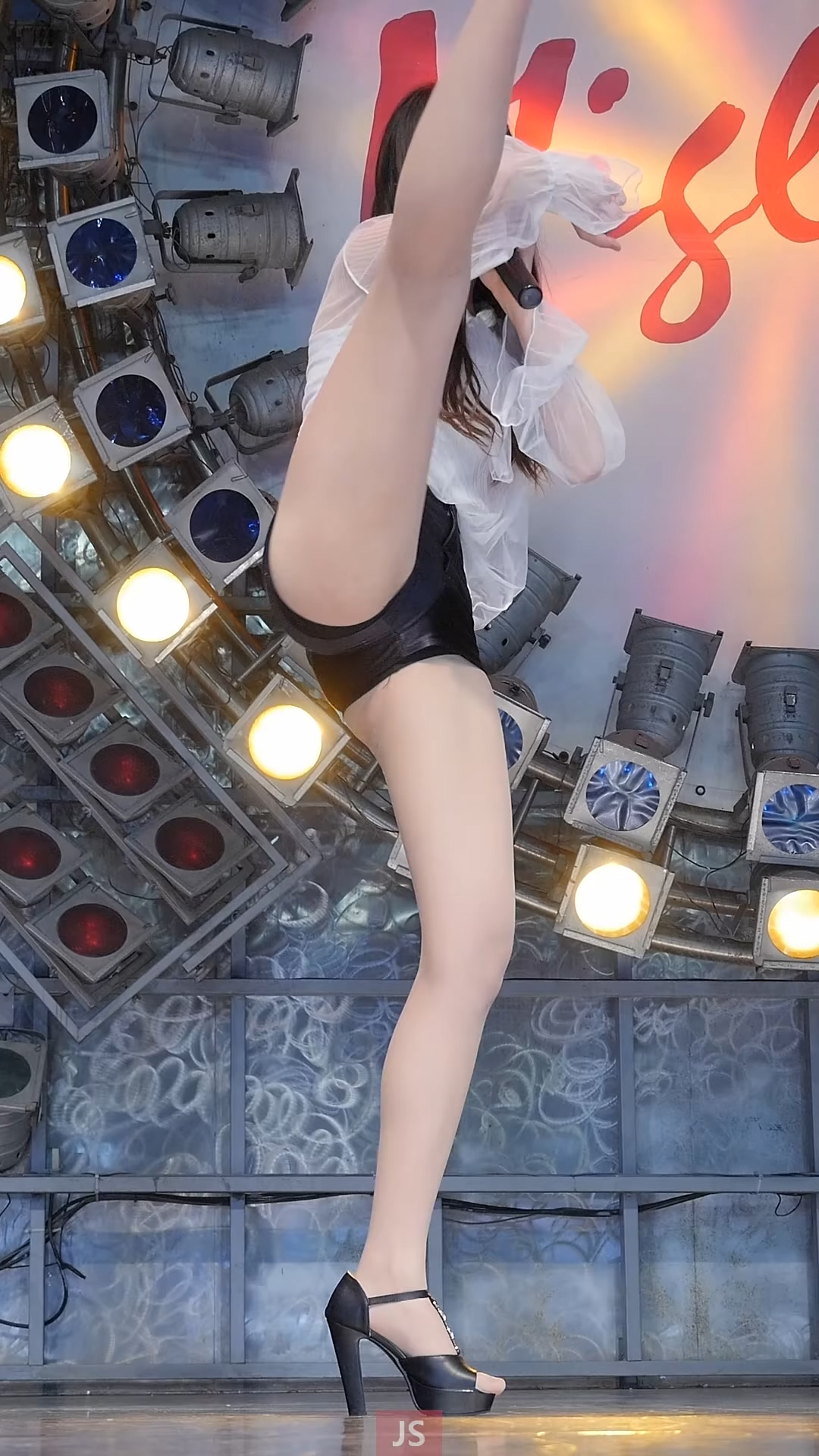Ůţɣ-FANCAM<strong><font color='red'>[15P]</font></strong>.8665-89.4K.Pocket Girls.Habin.Lip Hip And BABEŮŷ(40)