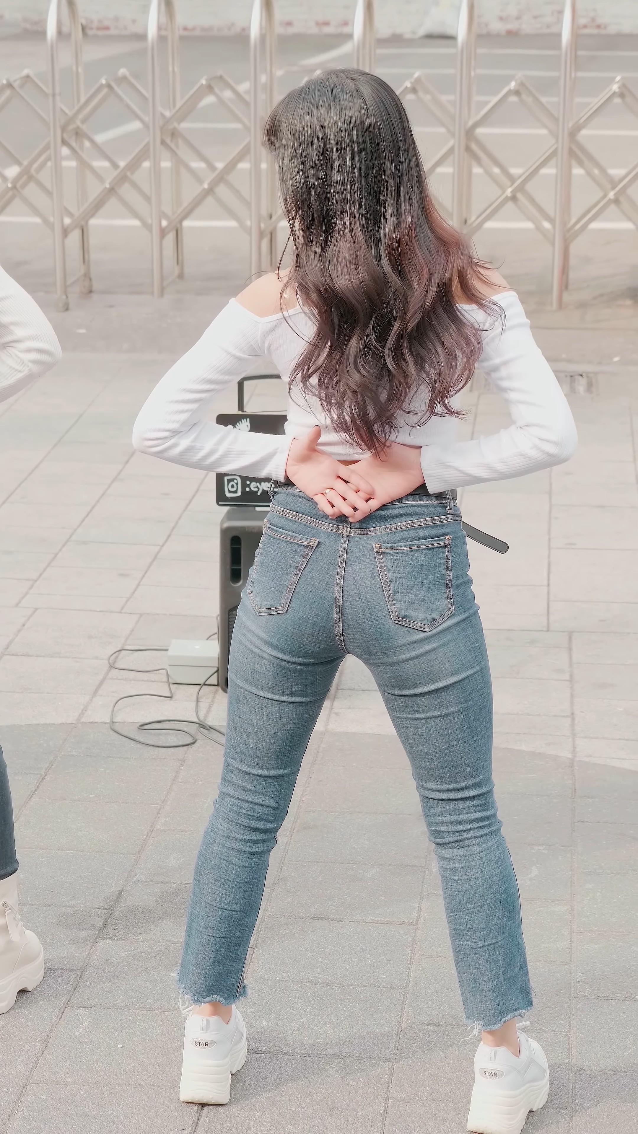 Ůţɣ-FANCAM<strong><font color='red'>[1P]</font></strong>8846.4K.200407.EYES&#50672;&#51648;.DanceCover.Kill This LoveŮŷ(1)