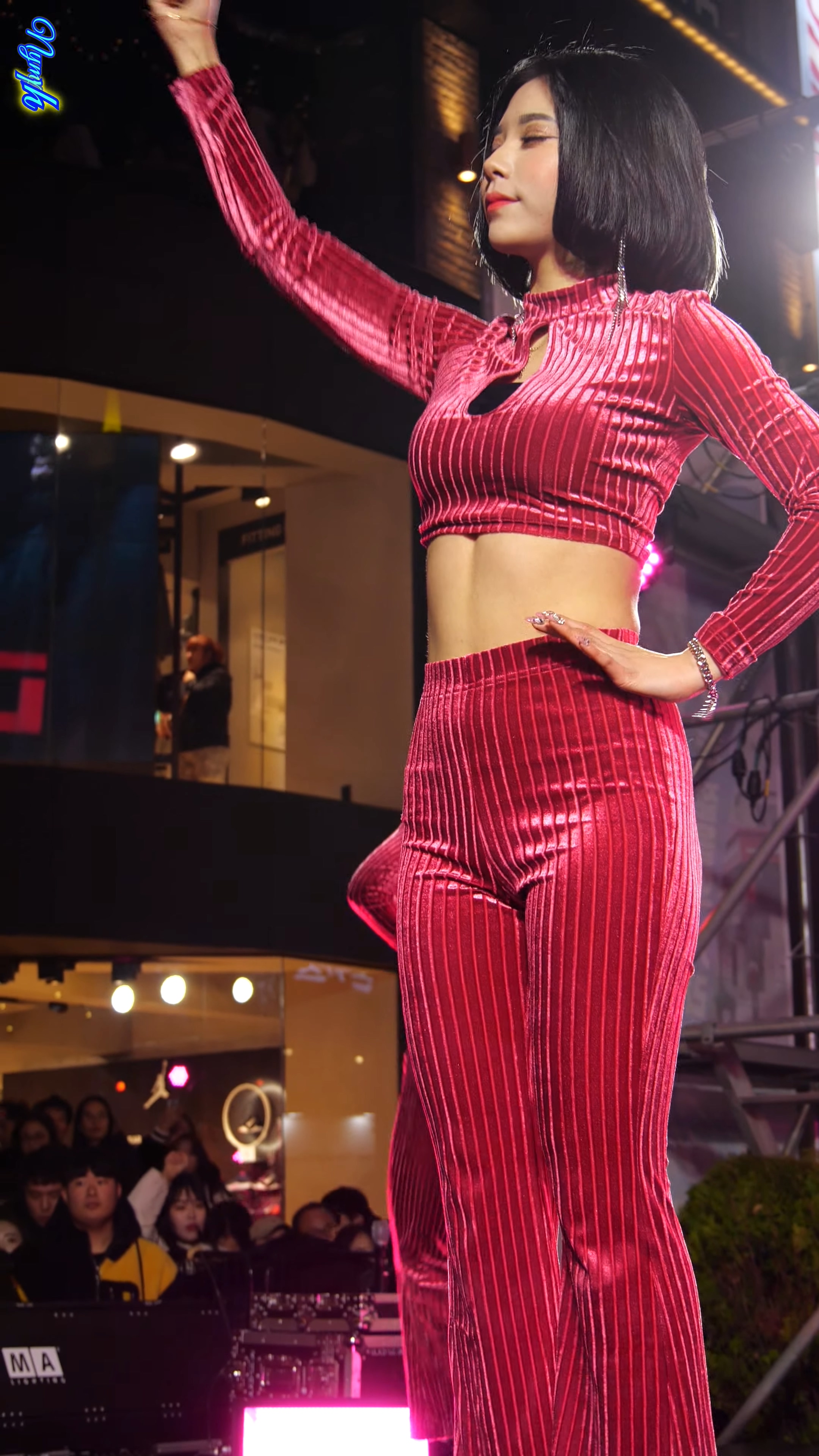 Ůţɣ-FANCAM<strong><font color='red'>[1P]</font></strong>8960.191121.4K.Dreamgirls.street PerformanceŮŷ(1)