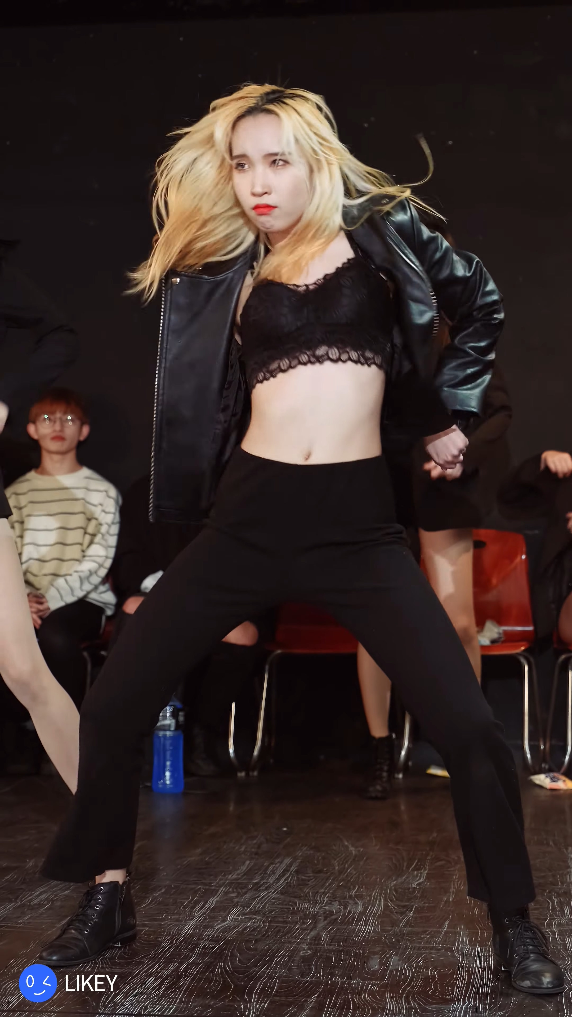 Ůţɣ-FANCAM<strong><font color='red'>[7P]</font></strong>8961-68.200409.4K.Armand.HaeJeongŮŷ(5)