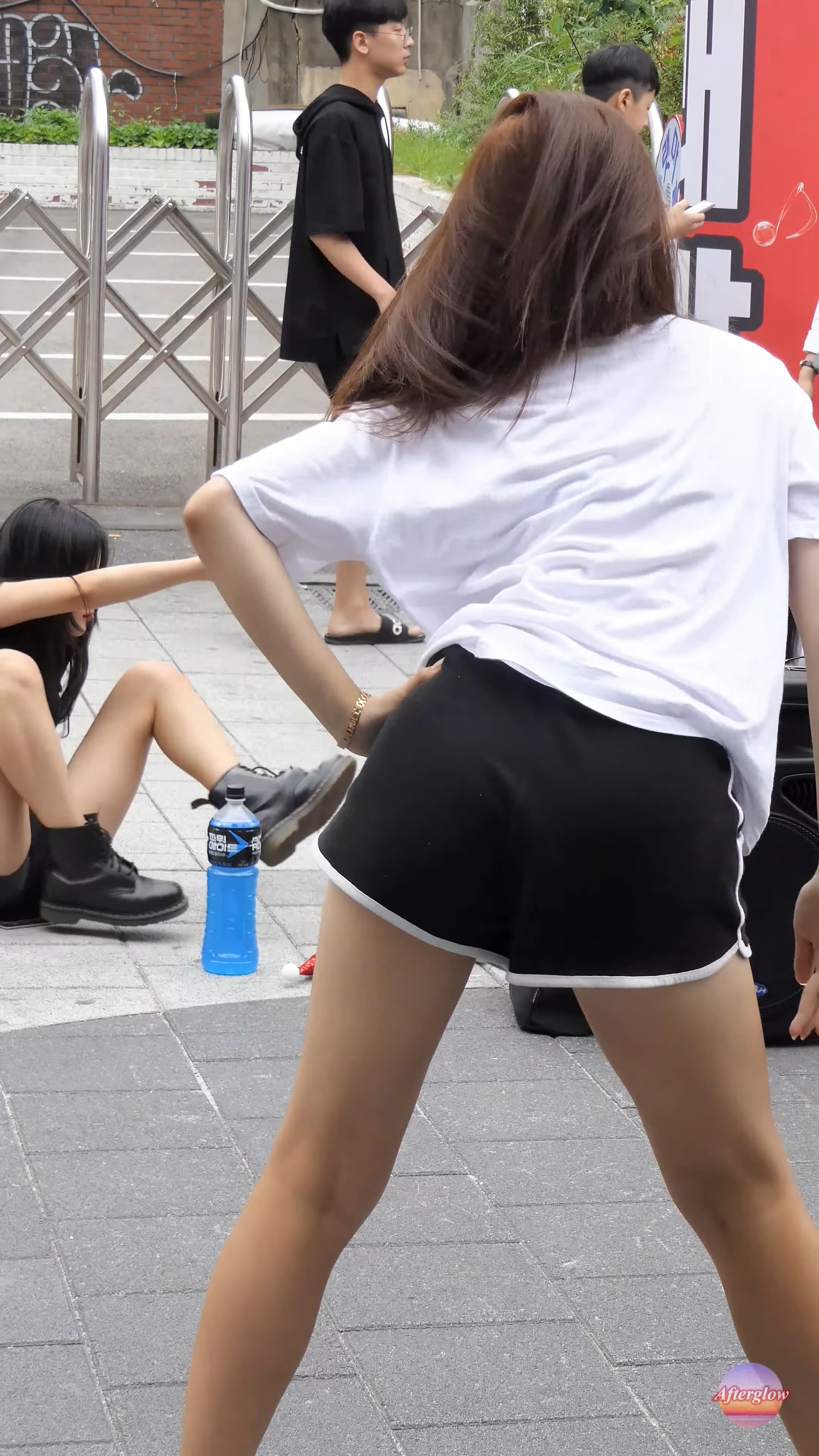 Ůţɣ-FANCAM<strong><font color='red'>[13P]</font></strong>9057-79.190818.4K.Lady B.Yewon.Seoyeon.Boy With LuvŮŷ(4)