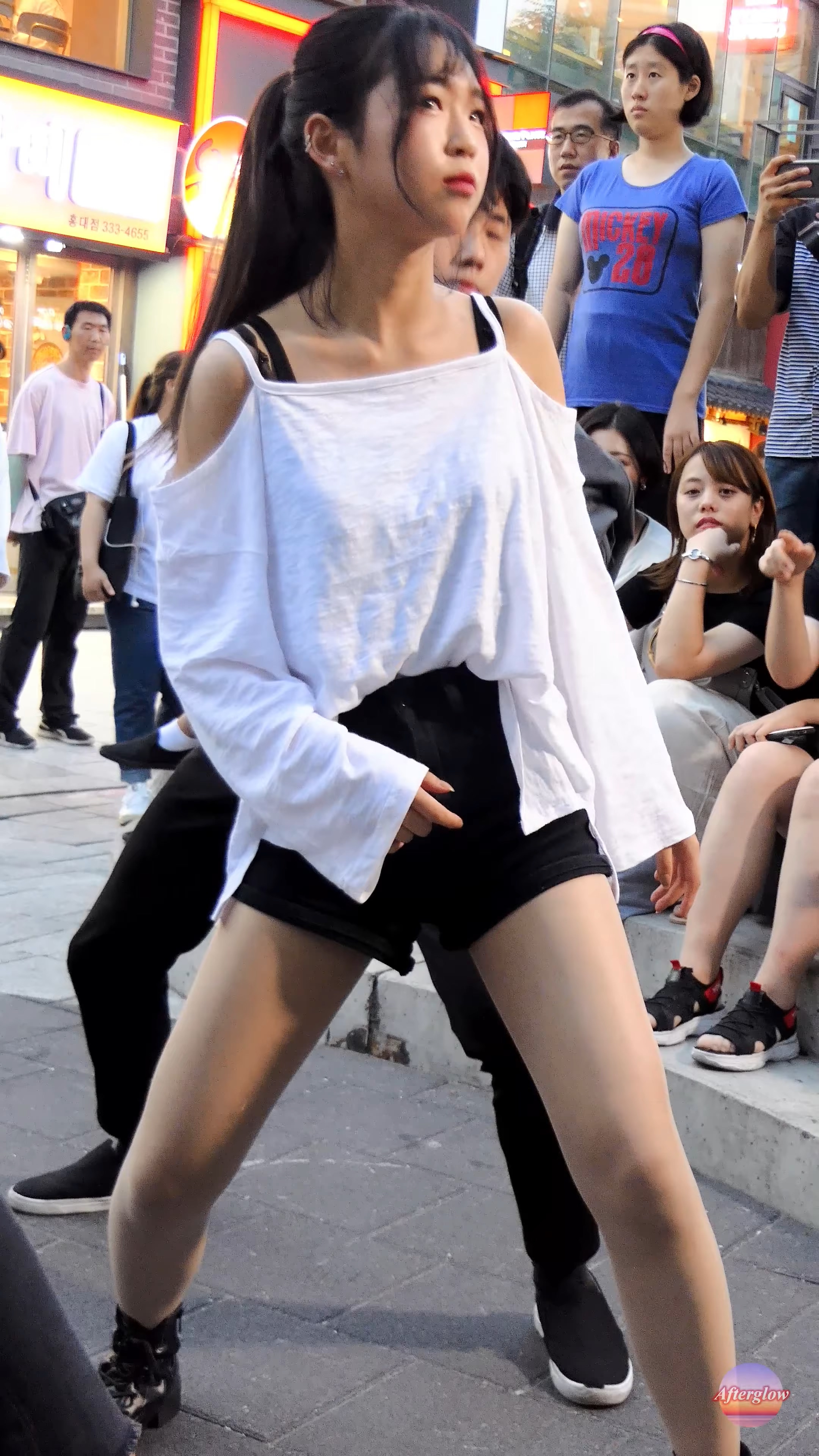 Ůţɣ-FANCAM<strong><font color='red'>[13P]</font></strong>9057-79.190818.4K.Lady B.Yewon.Seoyeon.Boy With LuvŮŷ(13)