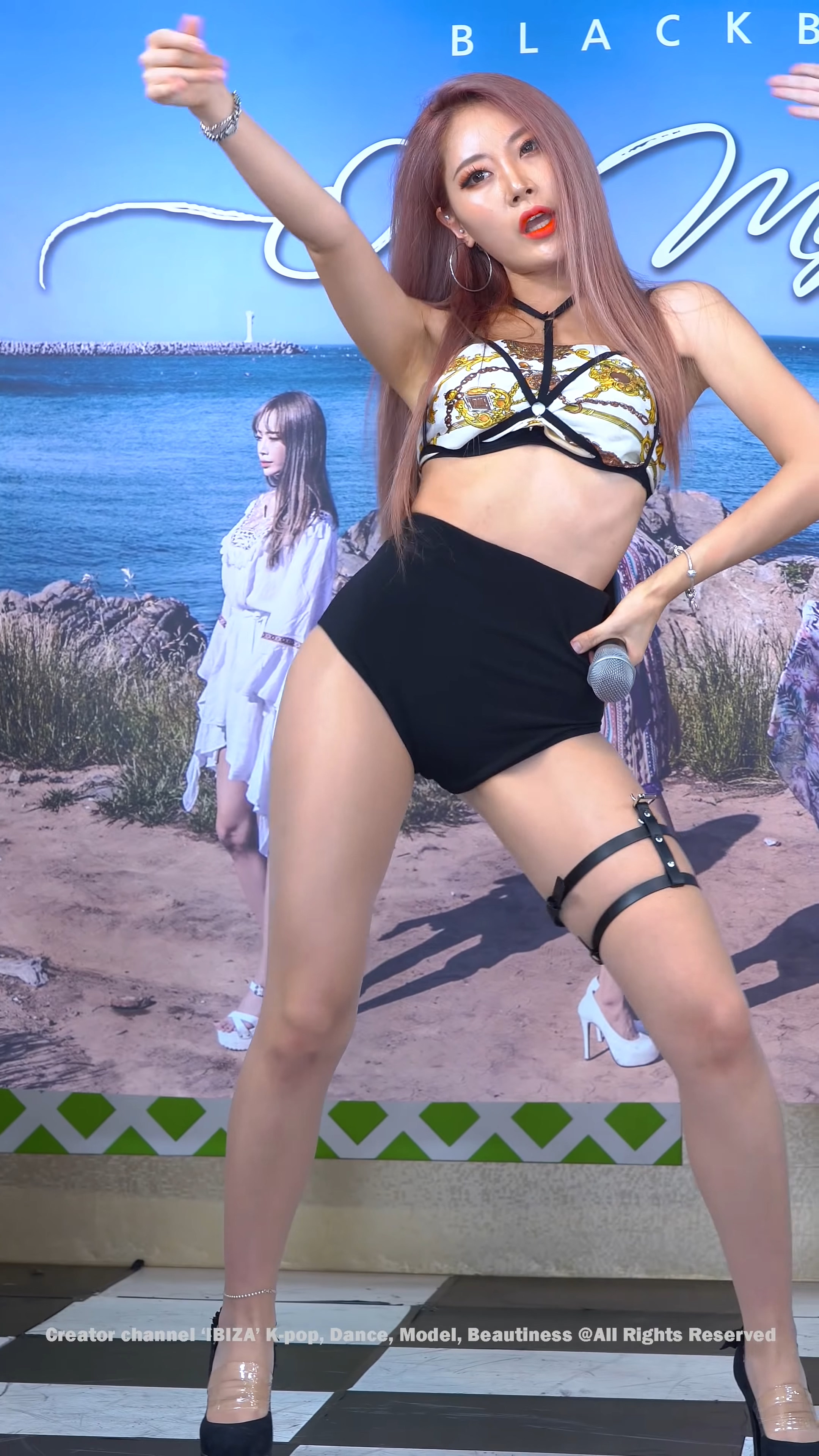 Ůţɣ-FANCAM<strong><font color='red'>[6P]</font></strong>9301.190606.4K.BLACK BUNNY.YERI.Oh My GodŮŷ(3)