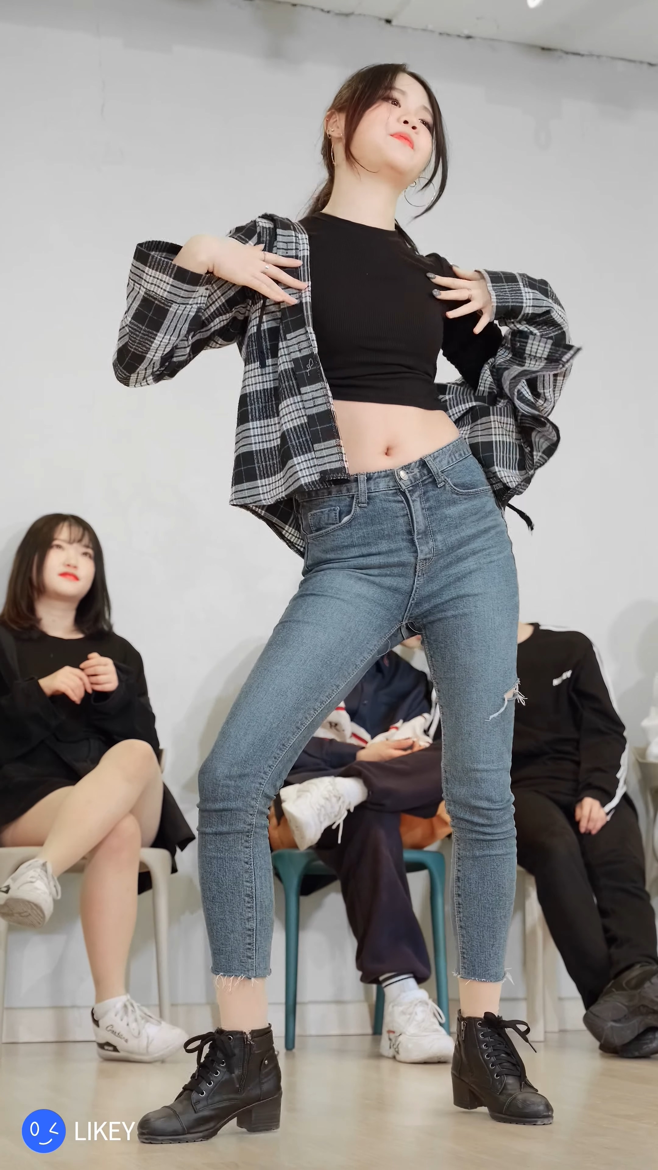 Ůţɣ-FANCAM<strong><font color='red'>[7P]</font></strong>9369-72.200505.4K.Armand-Lated.mp4Ůŷ(9)