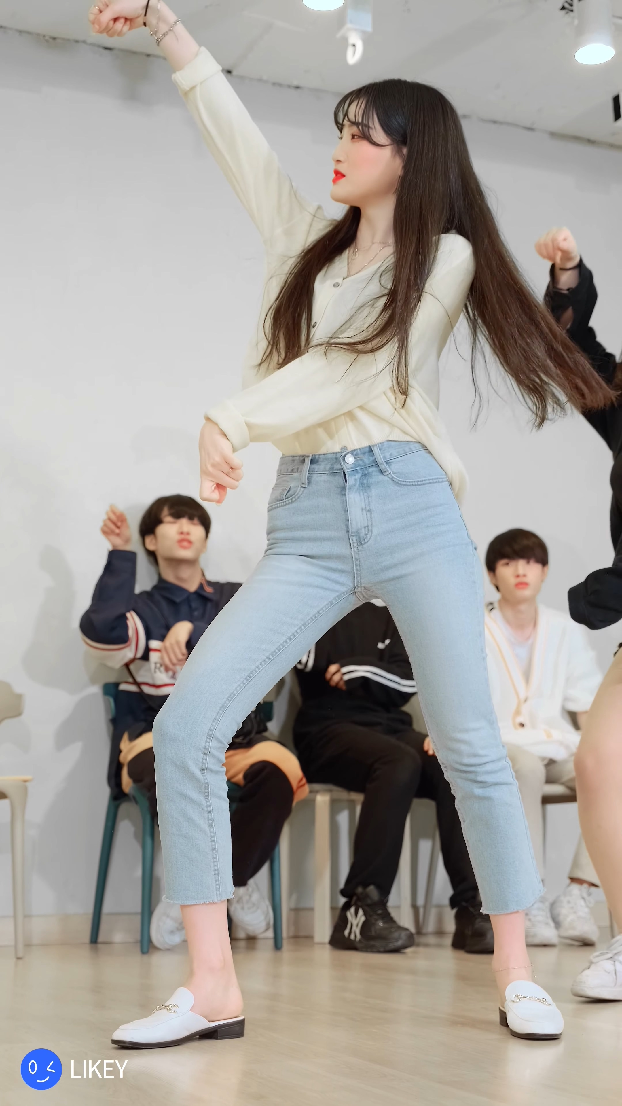 Ůţɣ-FANCAM<strong><font color='red'>[3P]</font></strong>9373-74.200505.4K.Armand-Lated.LION.G...Ůŷ(3)