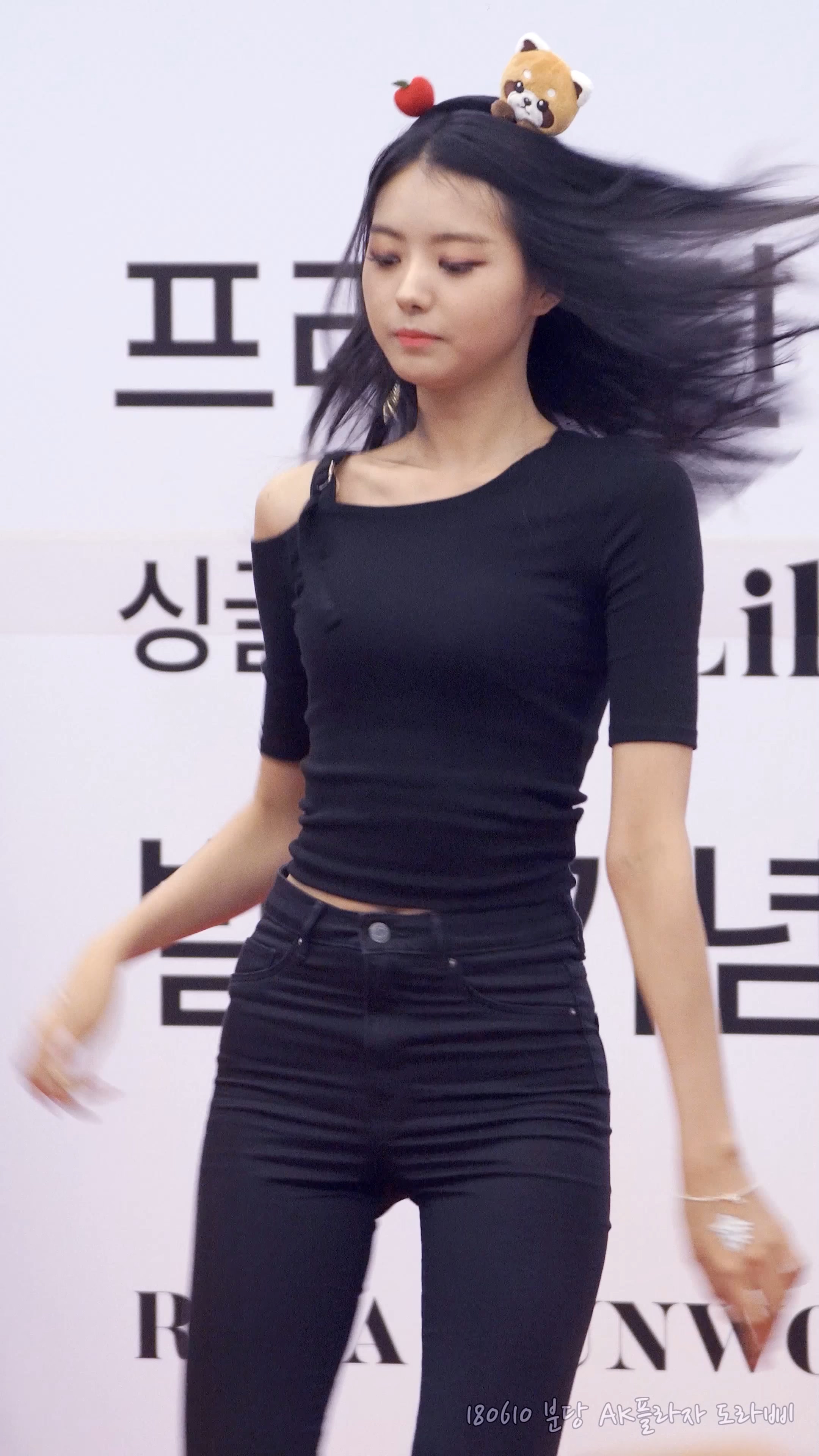 Ůţɣ-FANCAM<strong><font color='red'>[3P]</font></strong>9393.180610.4K.PRISTIN V.Nayoung.Get ItŮŷ(2)