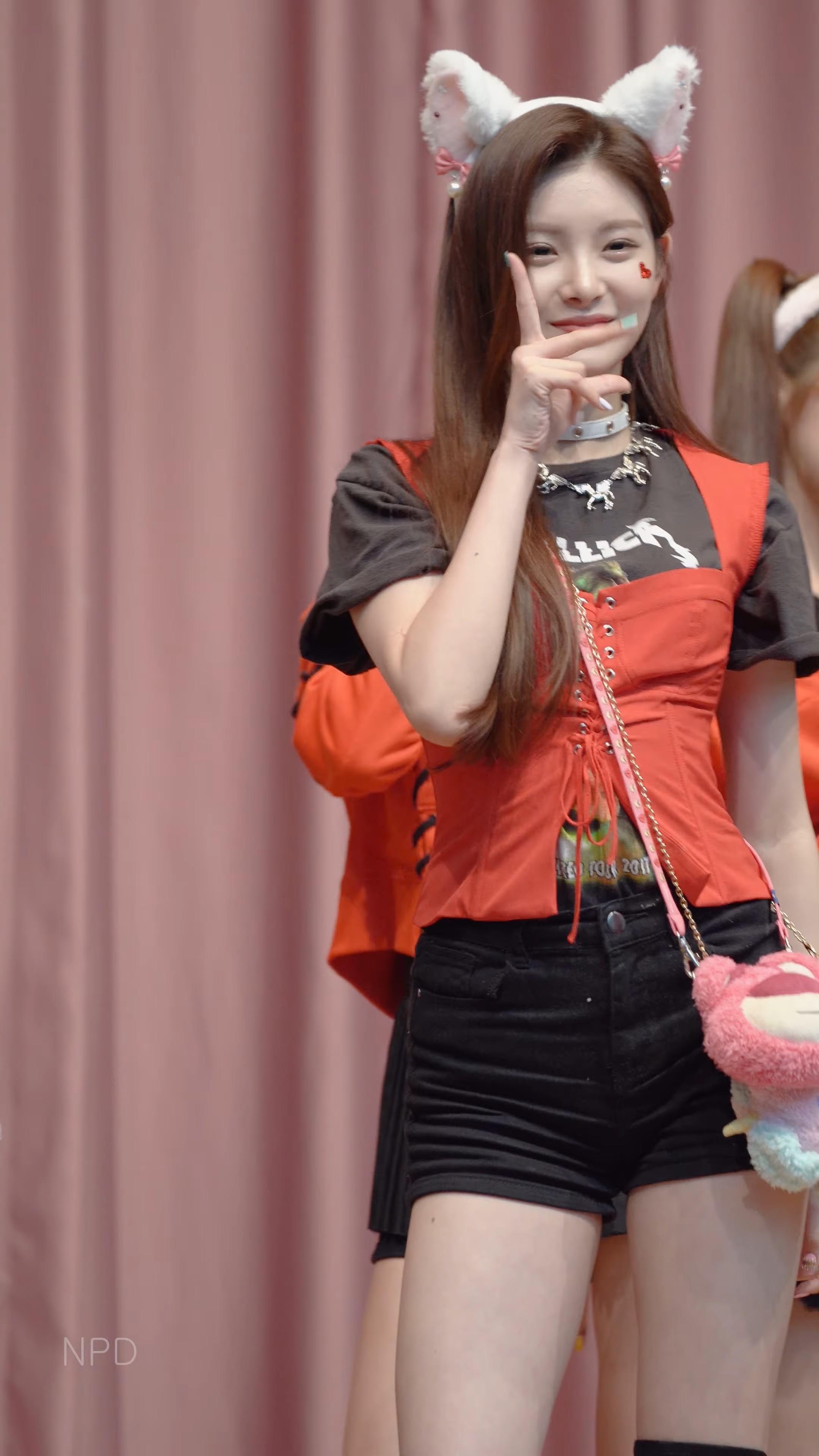 Ůţɣ-FANCAM<strong><font color='red'>[1P]</font></strong>9461.190420.4K.EVERGLOW.Yiren.Bon Bon ChocolatŮŷ(1)