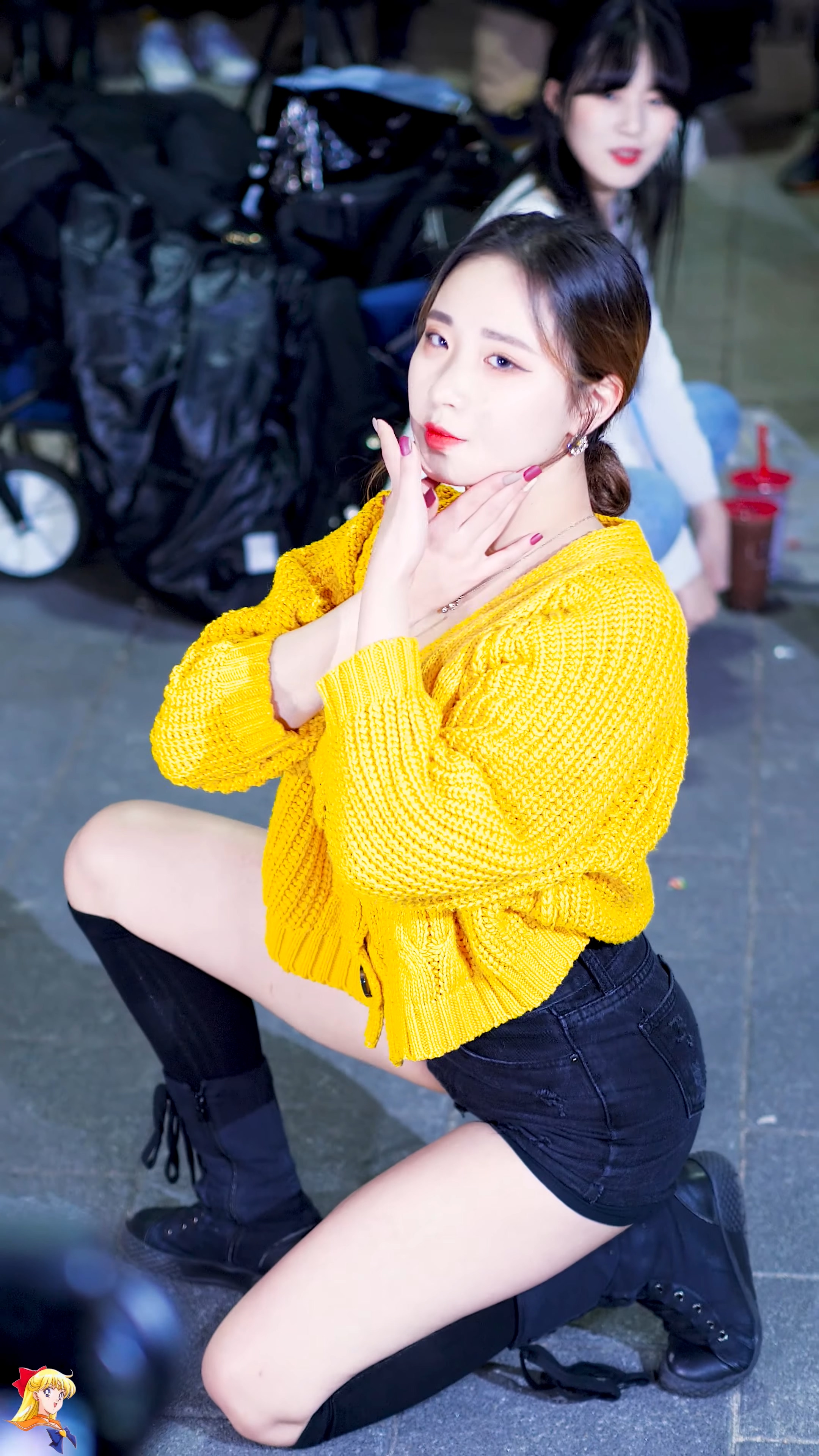 Ůţɣ-FANCAM<strong><font color='red'>[1P]</font></strong>9465-67.191122.4K.CLOCK.JeongIn.Feel SpecialŮŷ(1)
