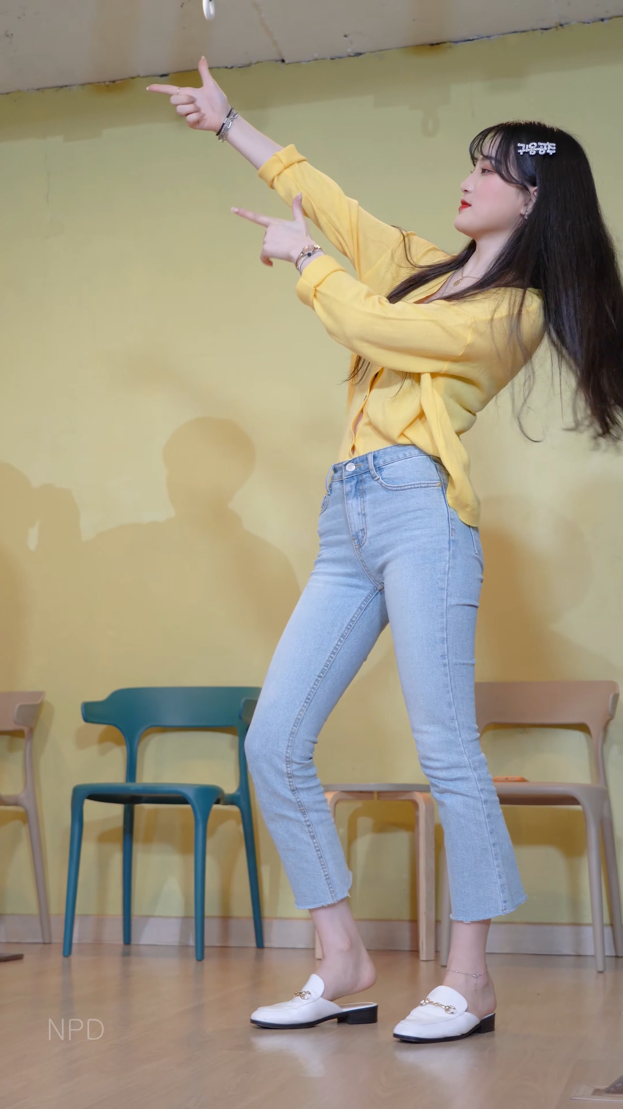 Ůţɣ-FANCAM<strong><font color='red'>[6P]</font></strong>9501-02.200505.4K.Armand Lated.LIONŮŷ(2)