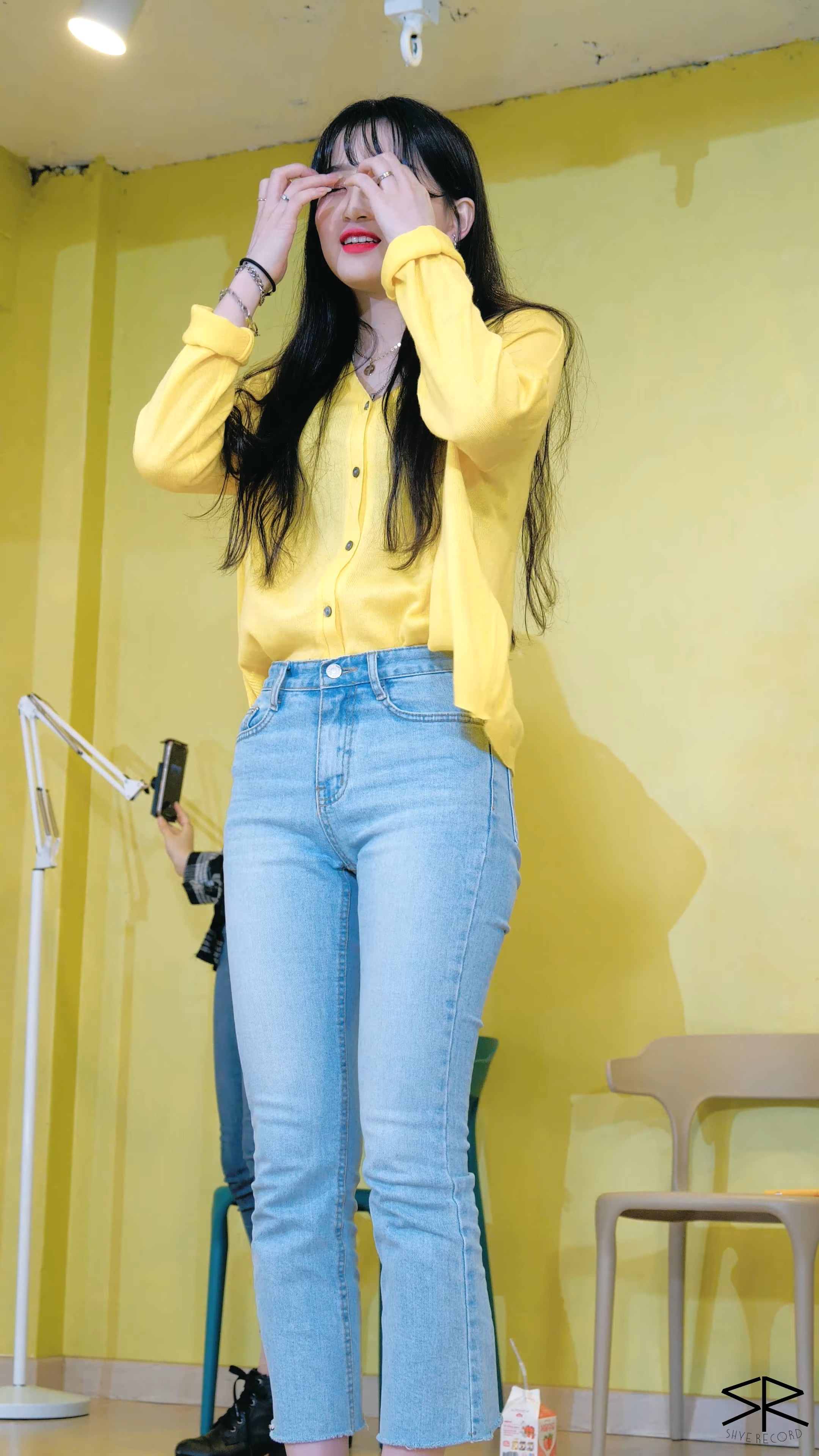 Ůţɣ-FANCAM<strong><font color='red'>[7P]</font></strong>9511-12.200505.4K.Armand Lated.Yunhee.Flower ShawerŮŷ(7)